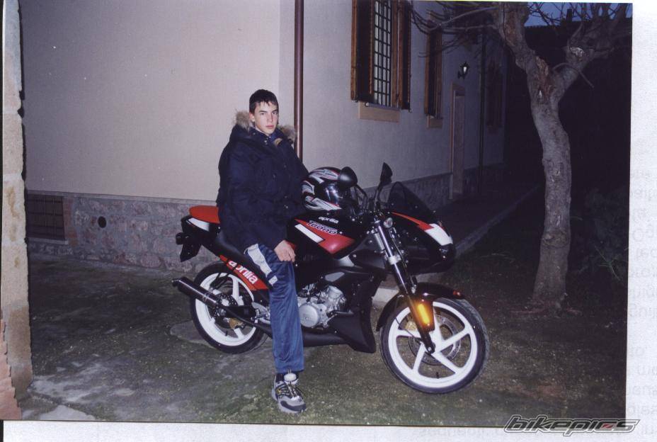 2004 APRILIA TUONO 50 | Picture 273950 motorcycle photo