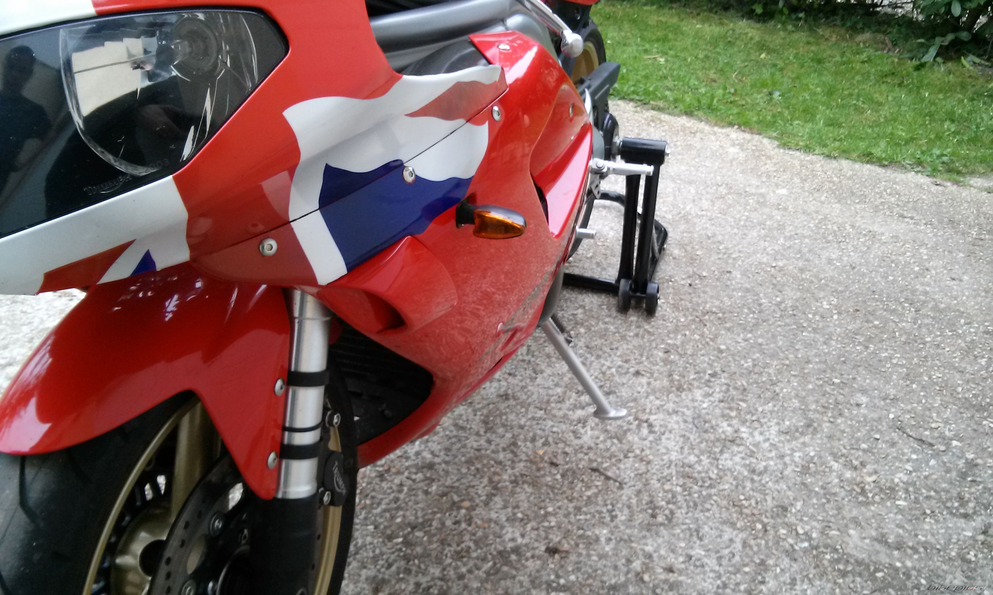 2004 TRIUMPH DAYTONA 955I | Picture 2739795 motorcycle photo