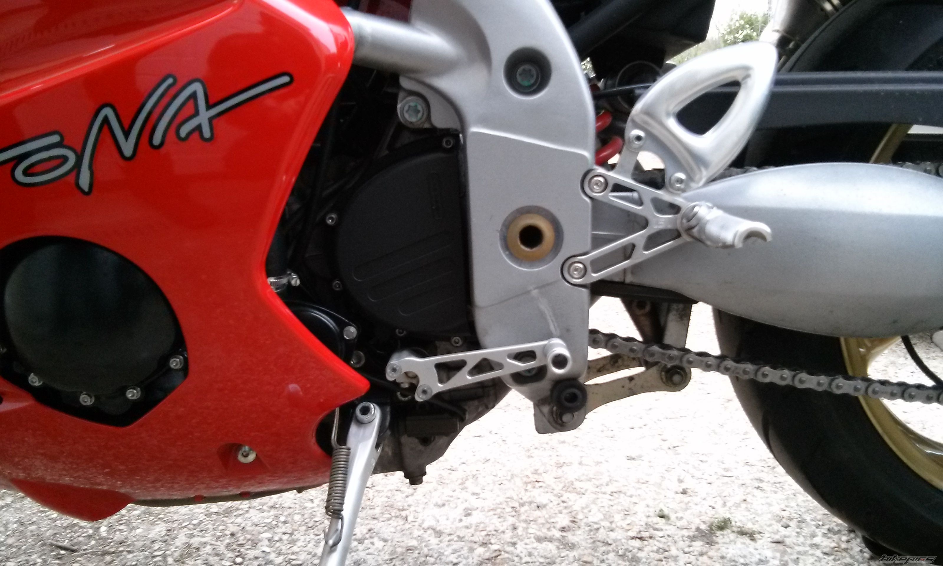 2004 TRIUMPH DAYTONA 955I | Picture 2739796 motorcycle photo