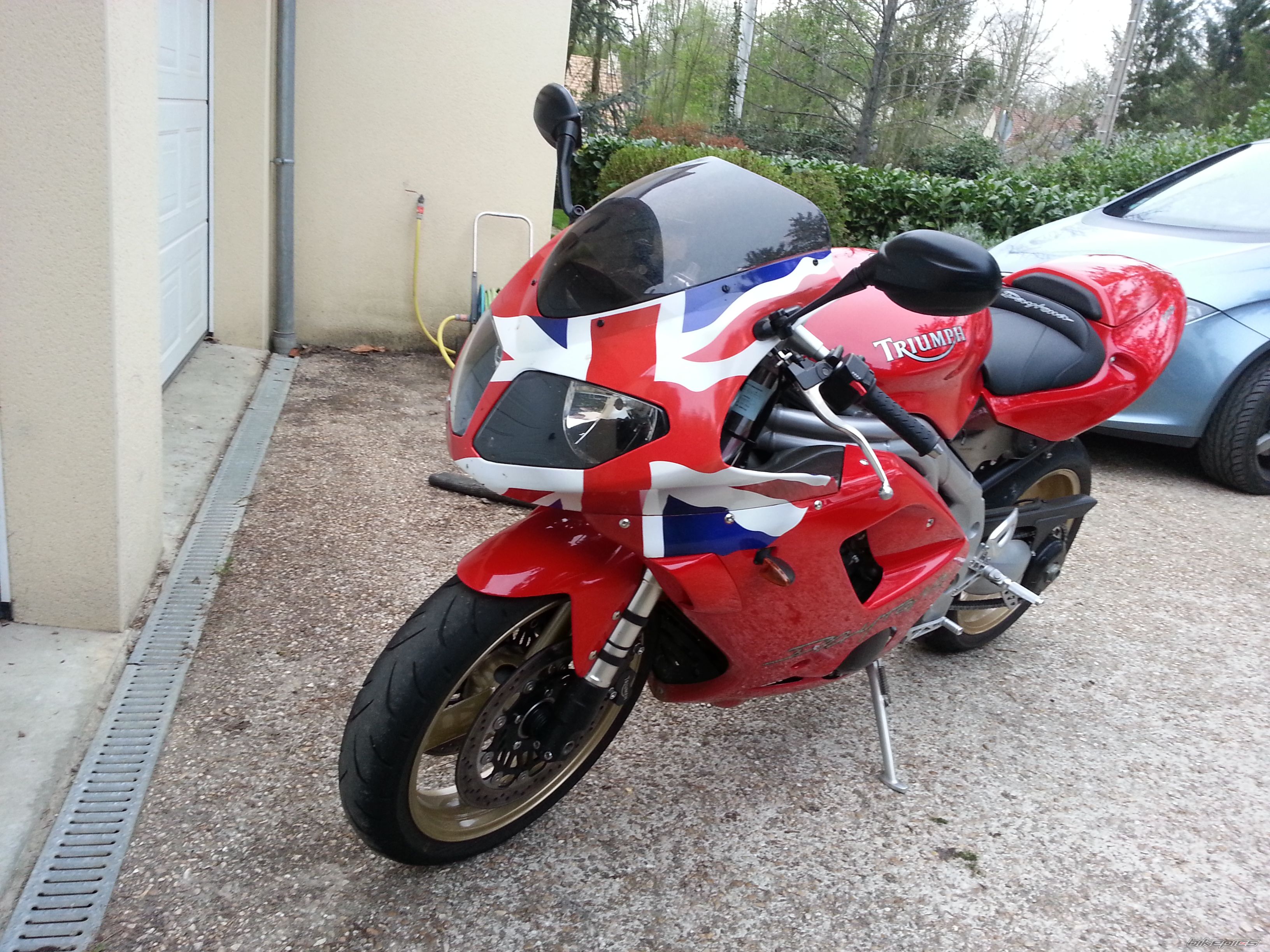 2004 TRIUMPH DAYTONA 955I | Picture 2739800 motorcycle photo