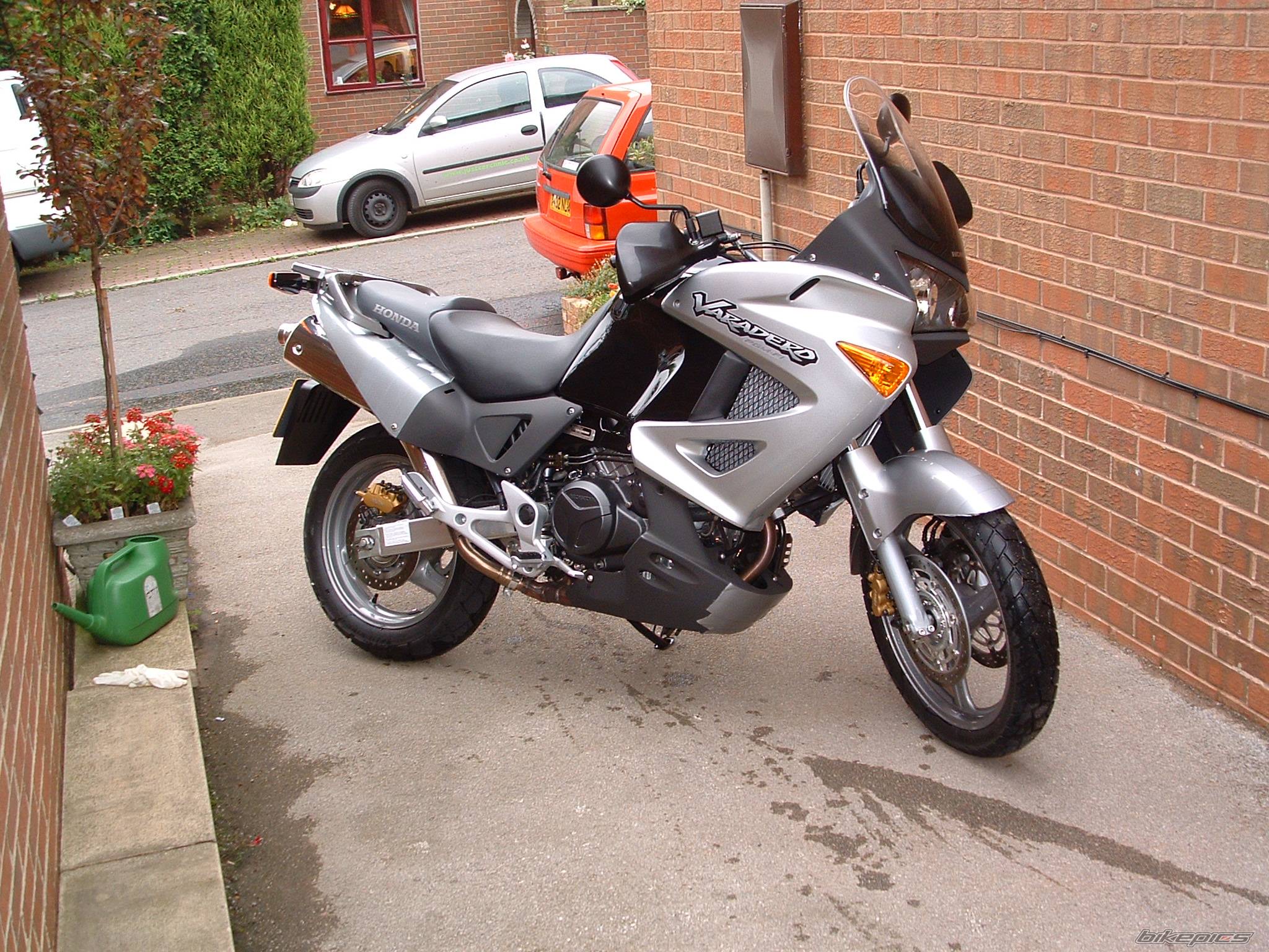 2004 HONDA VARADERO | Picture 274018 motorcycle photo