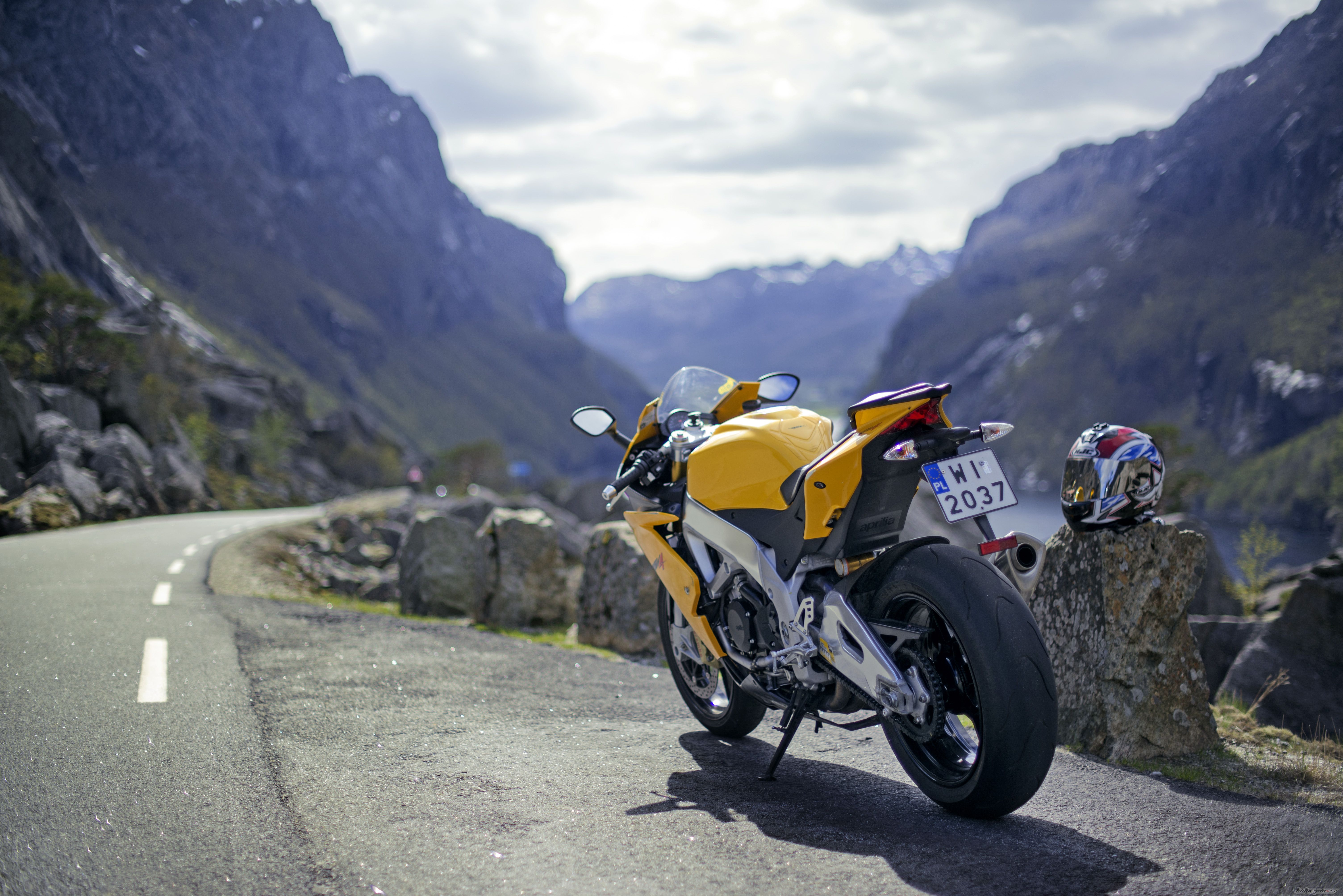 2012 APRILIA RSV4 | Picture 2740416 motorcycle photo