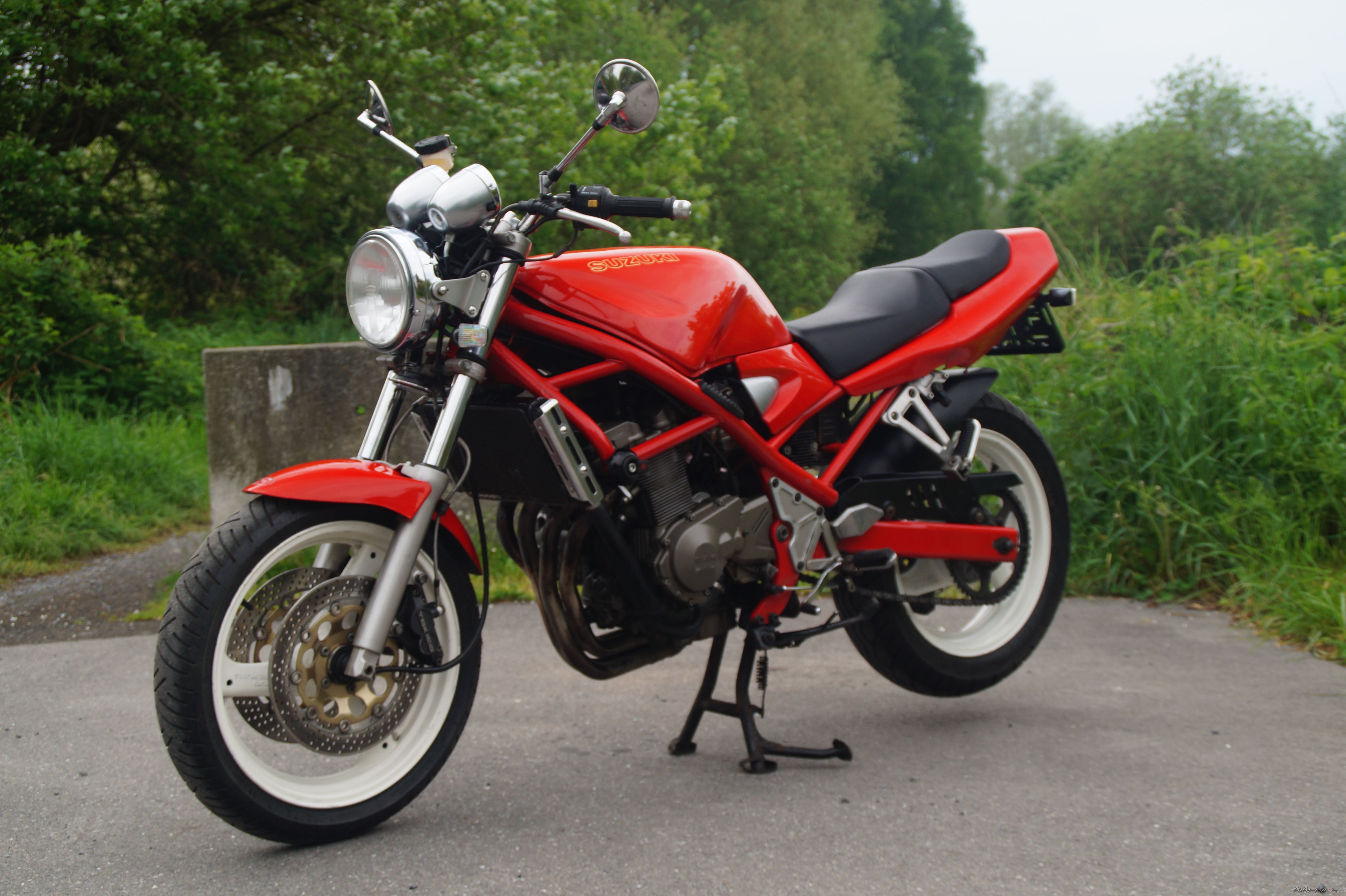 1995 SUZUKI BANDIT 400 | Picture 2741085 motorcycle photo