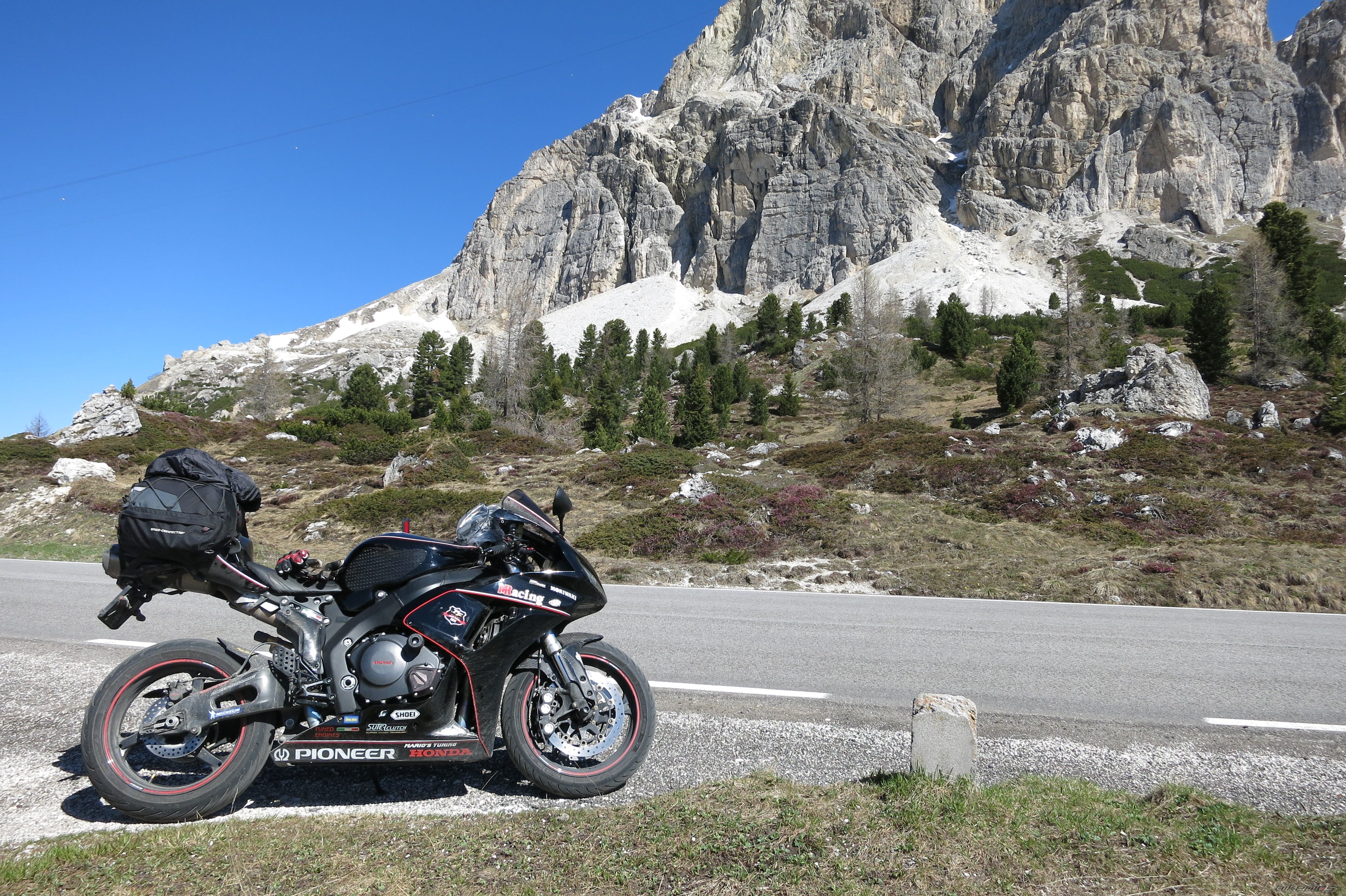 2015 HONDA CBR 1000  RR | Picture 2741131 motorcycle photo