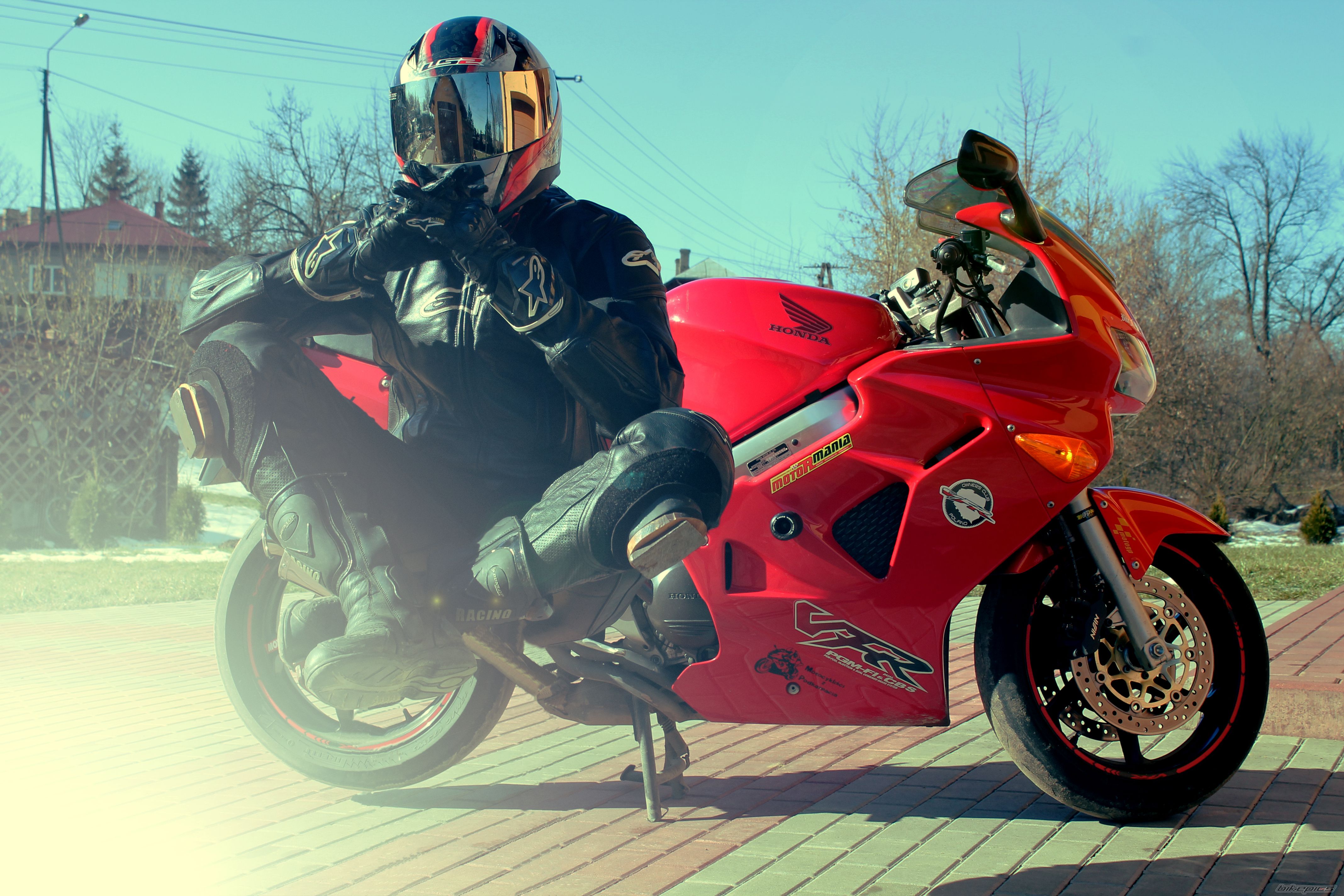1998 HONDA VFR 800 | Picture 2742053 motorcycle photo