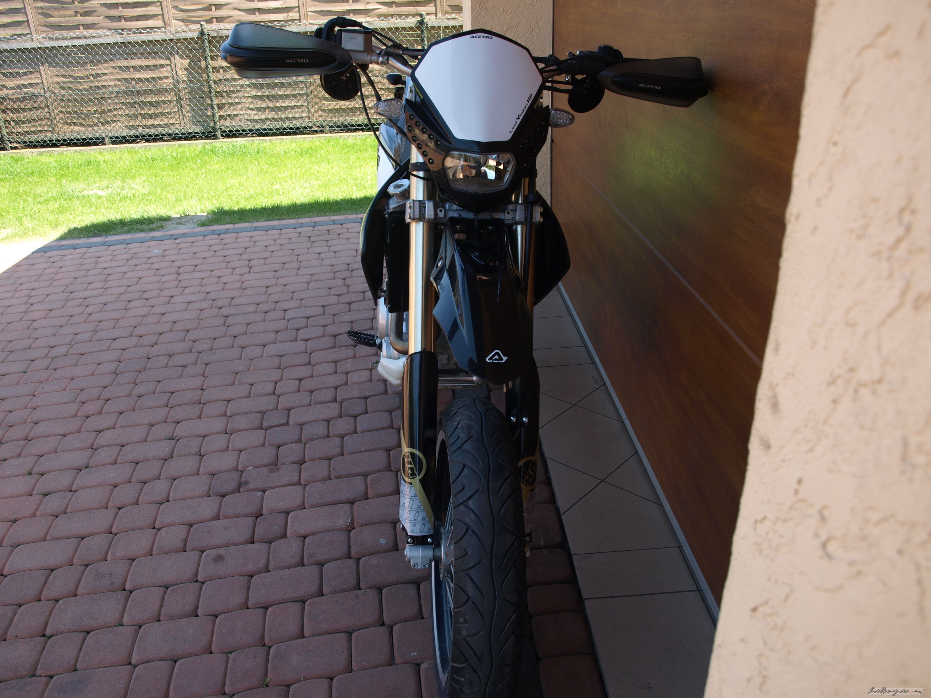 2010 HM CRE 125SM | Picture 2744746 motorcycle photo