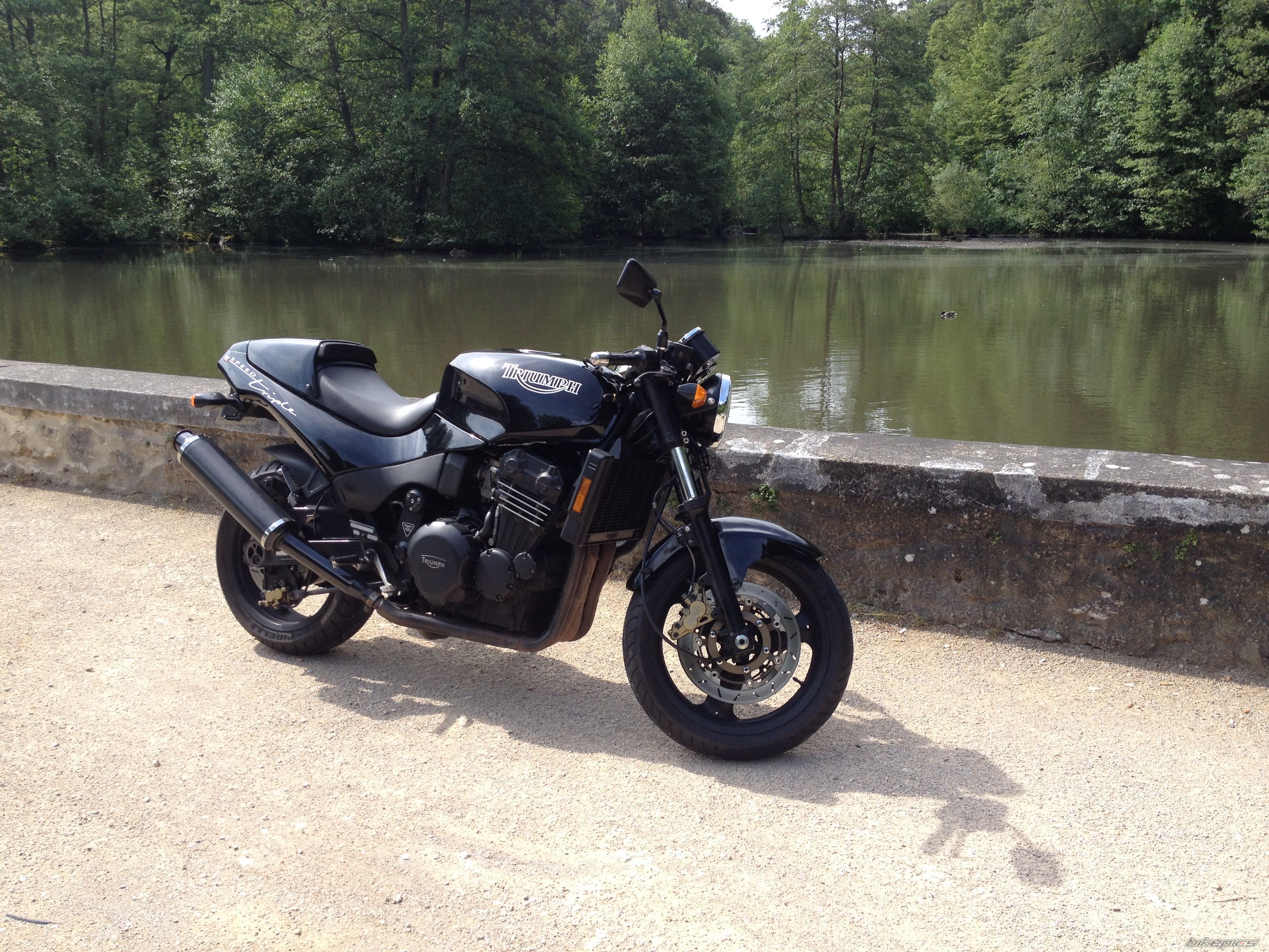1996 TRIUMPH SPEED TRIPLE | Picture 2746093 motorcycle photo