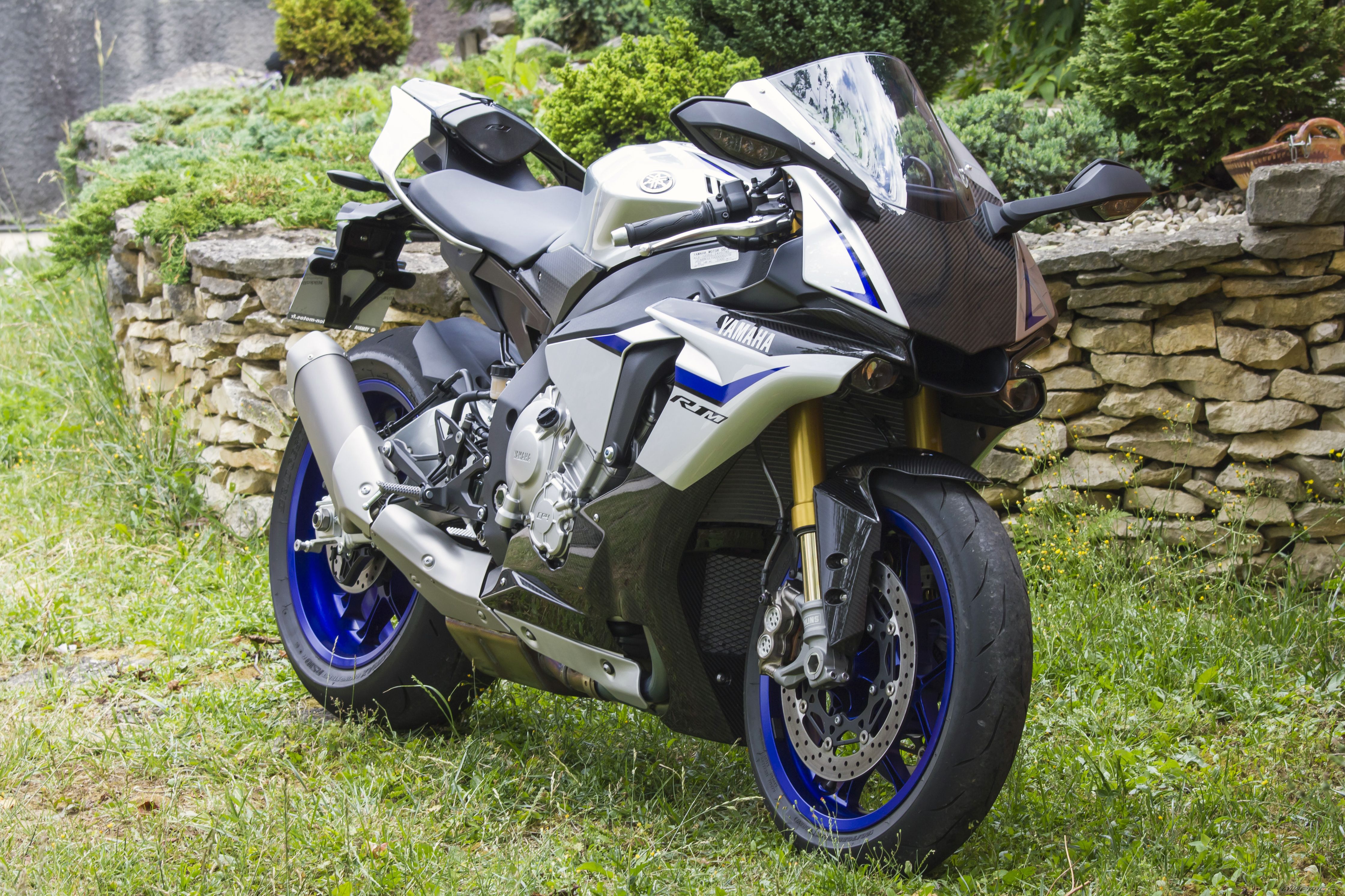 2015 YAMAHA YZF R1 | Picture 2746741 motorcycle photo