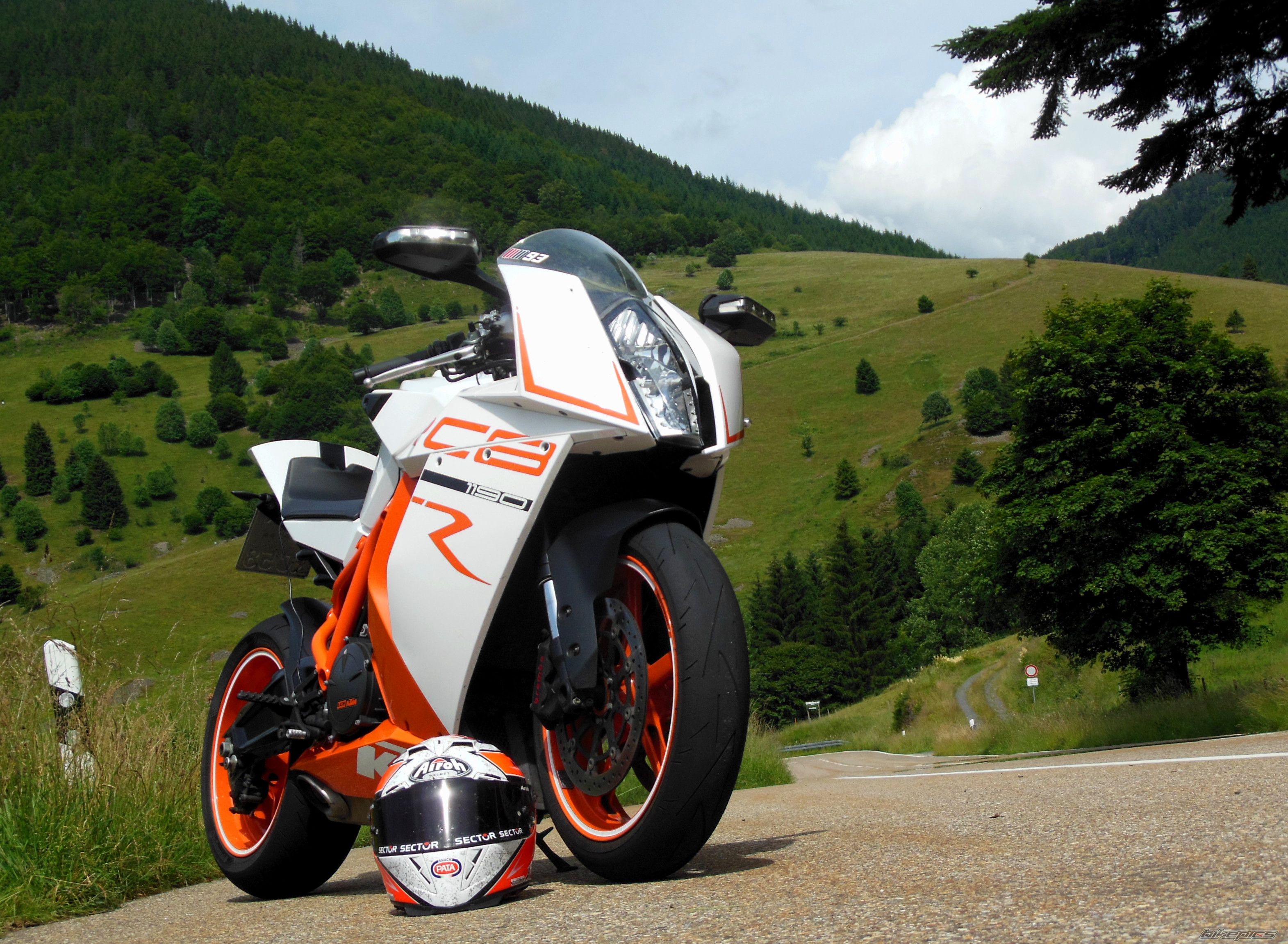 2011 KTM RC8 R | Picture 2747621 motorcycle photo