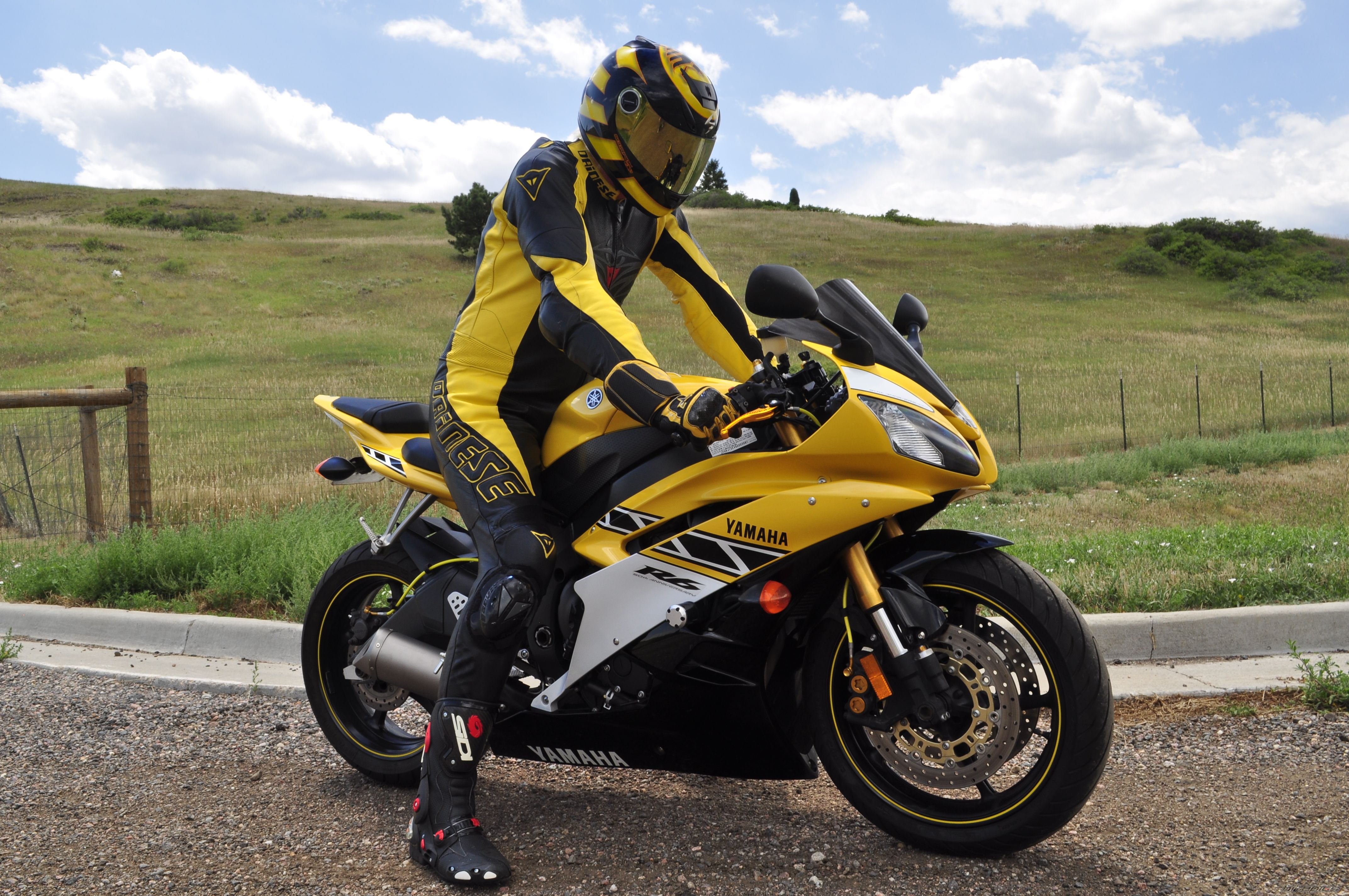 2006 YAMAHA YZF R6 | Picture 2747640 motorcycle photo