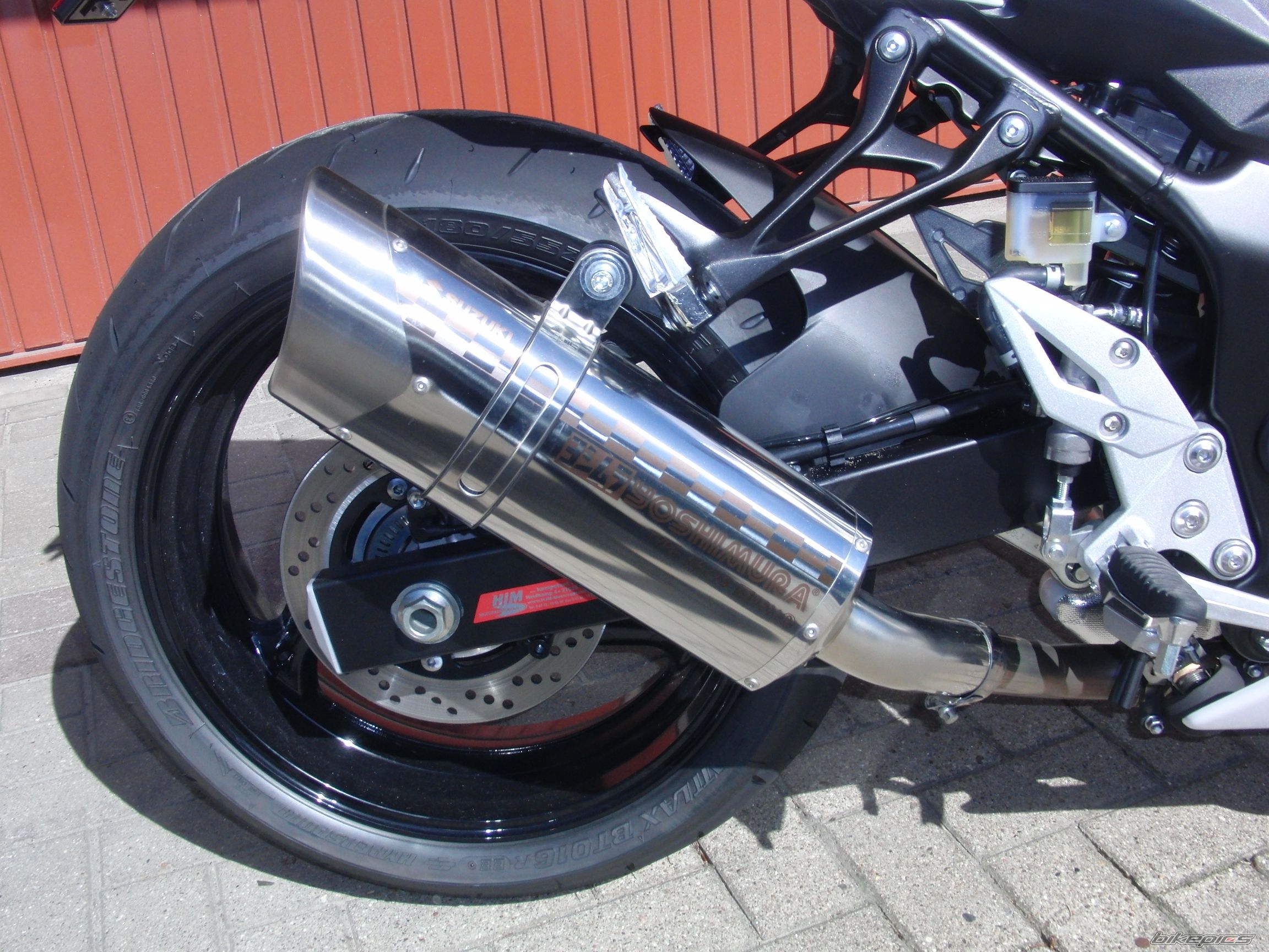 2015 SUZUKI GSR 750 | Picture 2747783 motorcycle photo