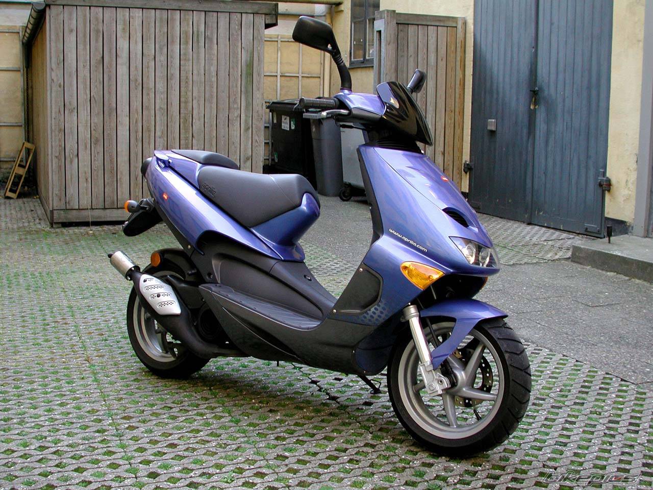 1998 APRILIA SR WWW 50 | Picture 27479 motorcycle photo