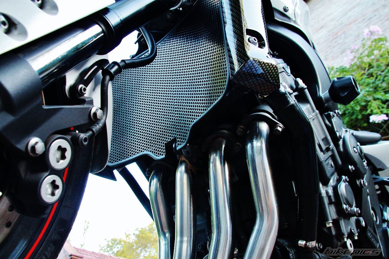 2011 YAMAHA FZ1 NAKED | Picture 2748144 motorcycle photo