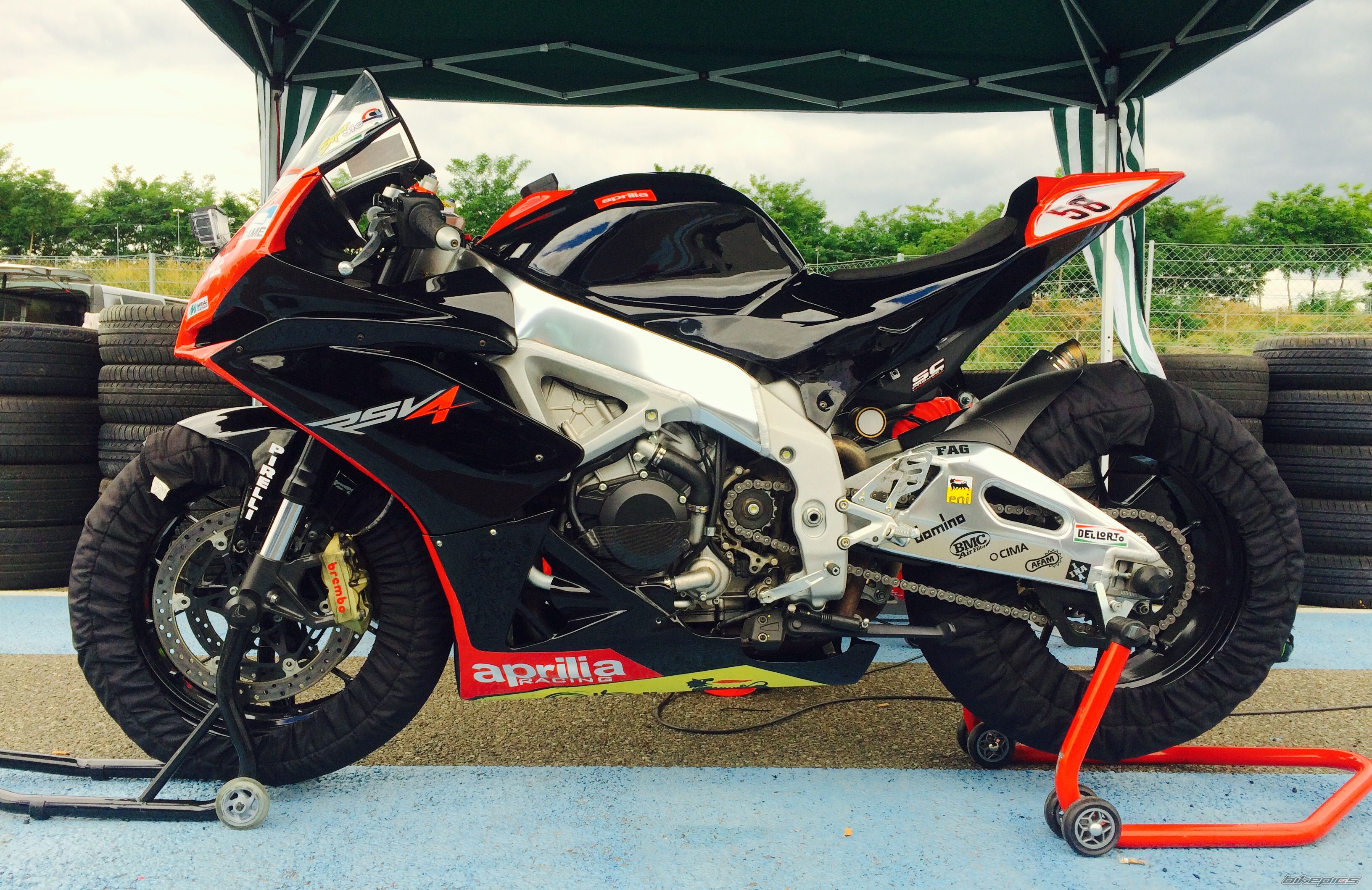 2010 APRILIA RSV4 | Picture 2748386 motorcycle photo