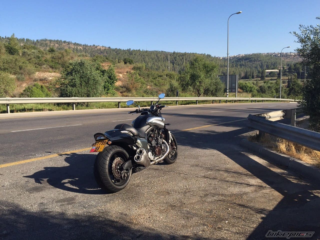 2010 YAMAHA VMAX 1700 | Picture 2749319 motorcycle photo
