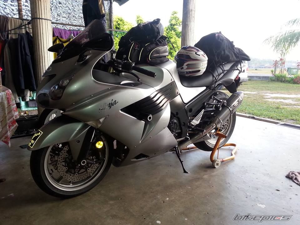 2007 KAWASAKI ZZR 1400 | Picture 2750492 motorcycle photo