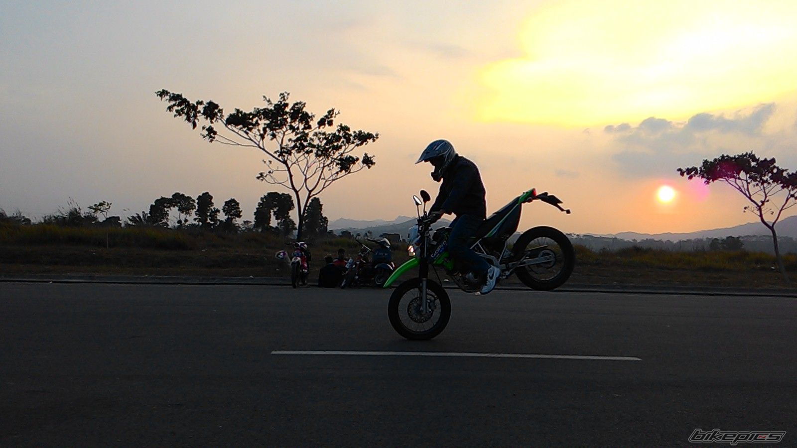 2014 KAWASAKI KLX 150 S | Picture 2751932 motorcycle photo