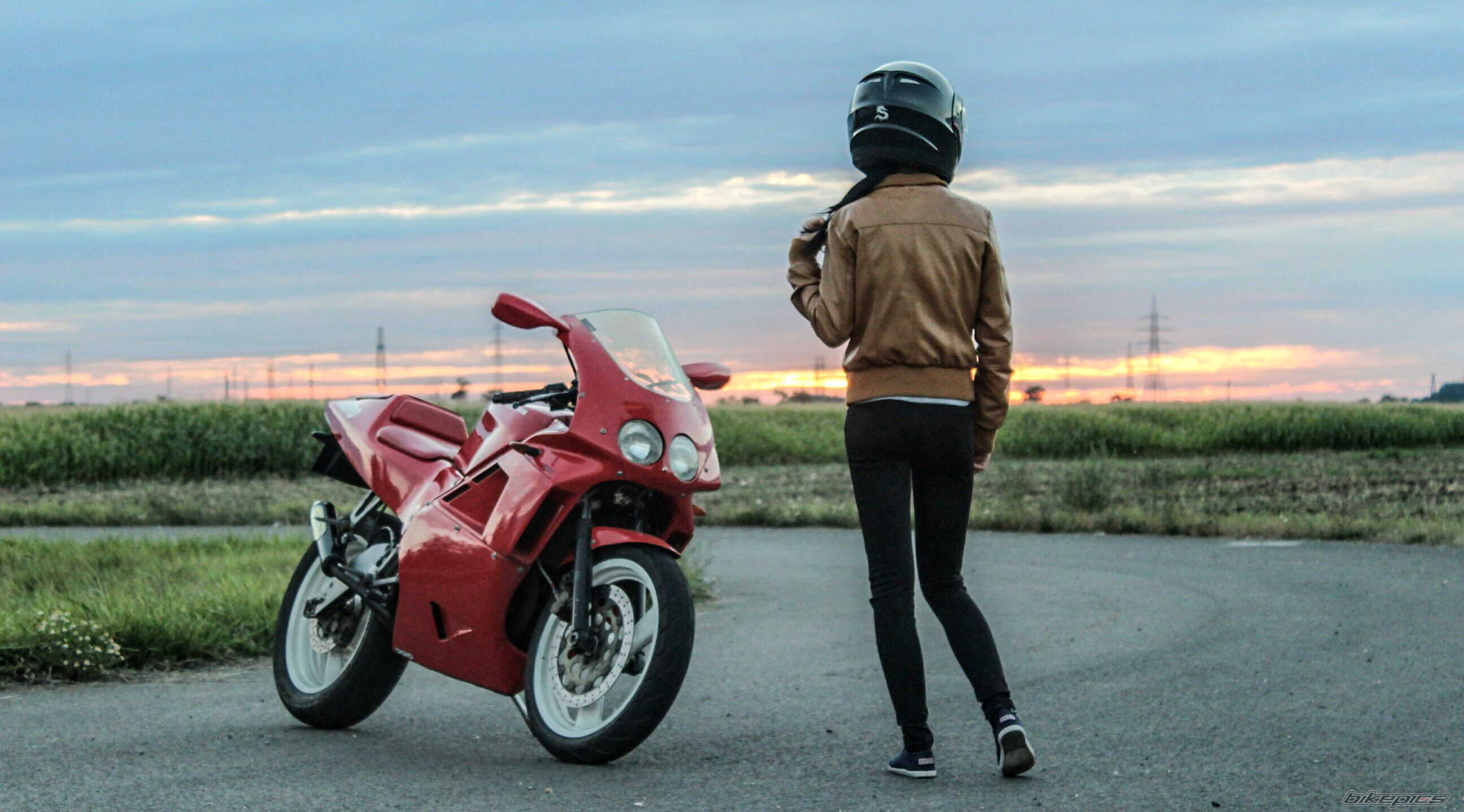 1990 CAGIVA MITO 125 | Picture 2752015 motorcycle photo