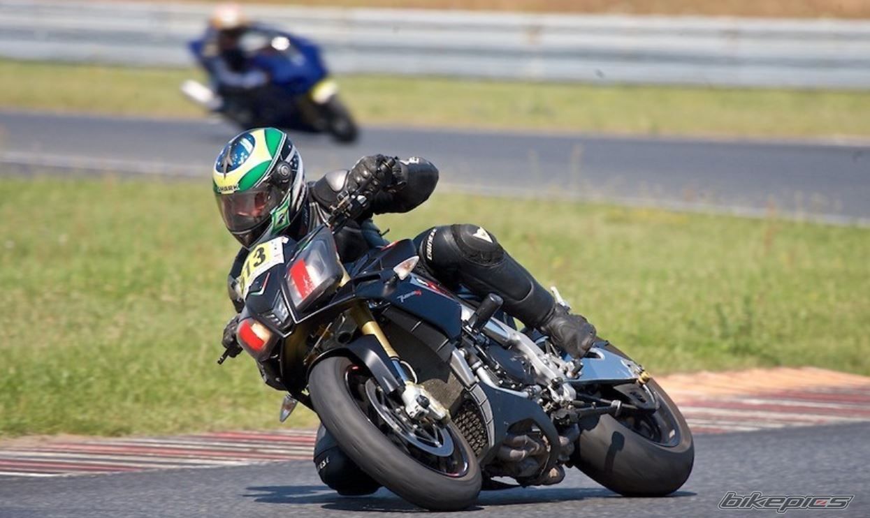 2011 APRILIA TUONO V4R APRC | Picture 2752413 motorcycle photo