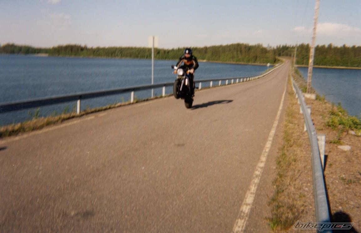 2000 SUZUKI SV 650 | Picture 27527 motorcycle photo