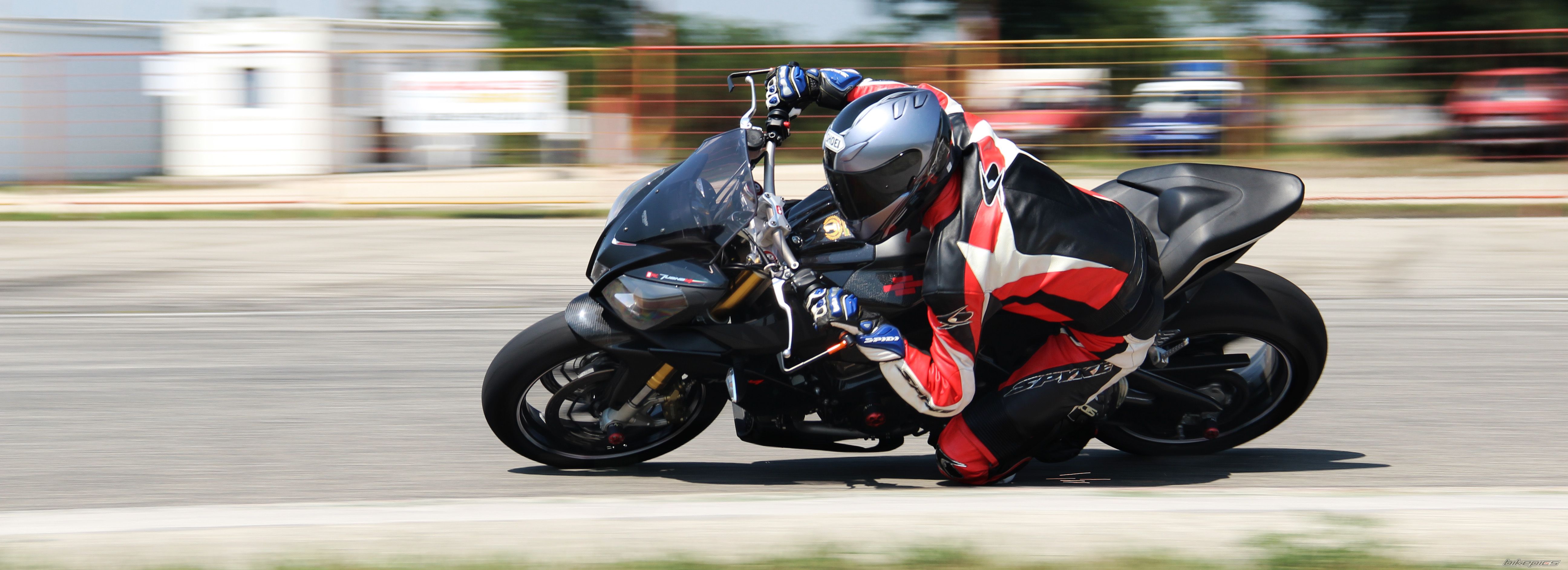 2011 APRILIA TUONO V4R APRC | Picture 2752935 motorcycle photo