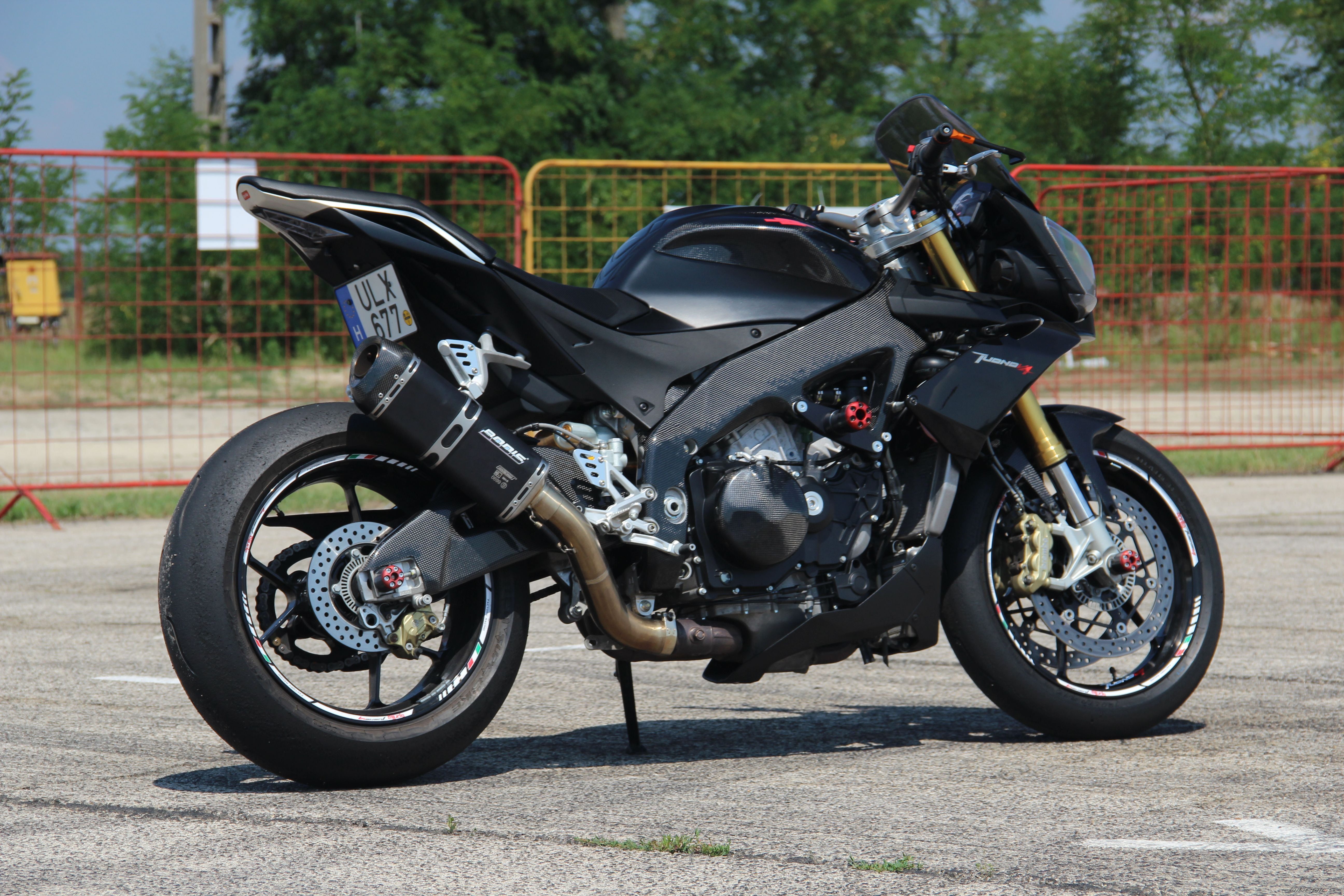 2011 APRILIA TUONO V4R APRC | Picture 2752936 motorcycle photo