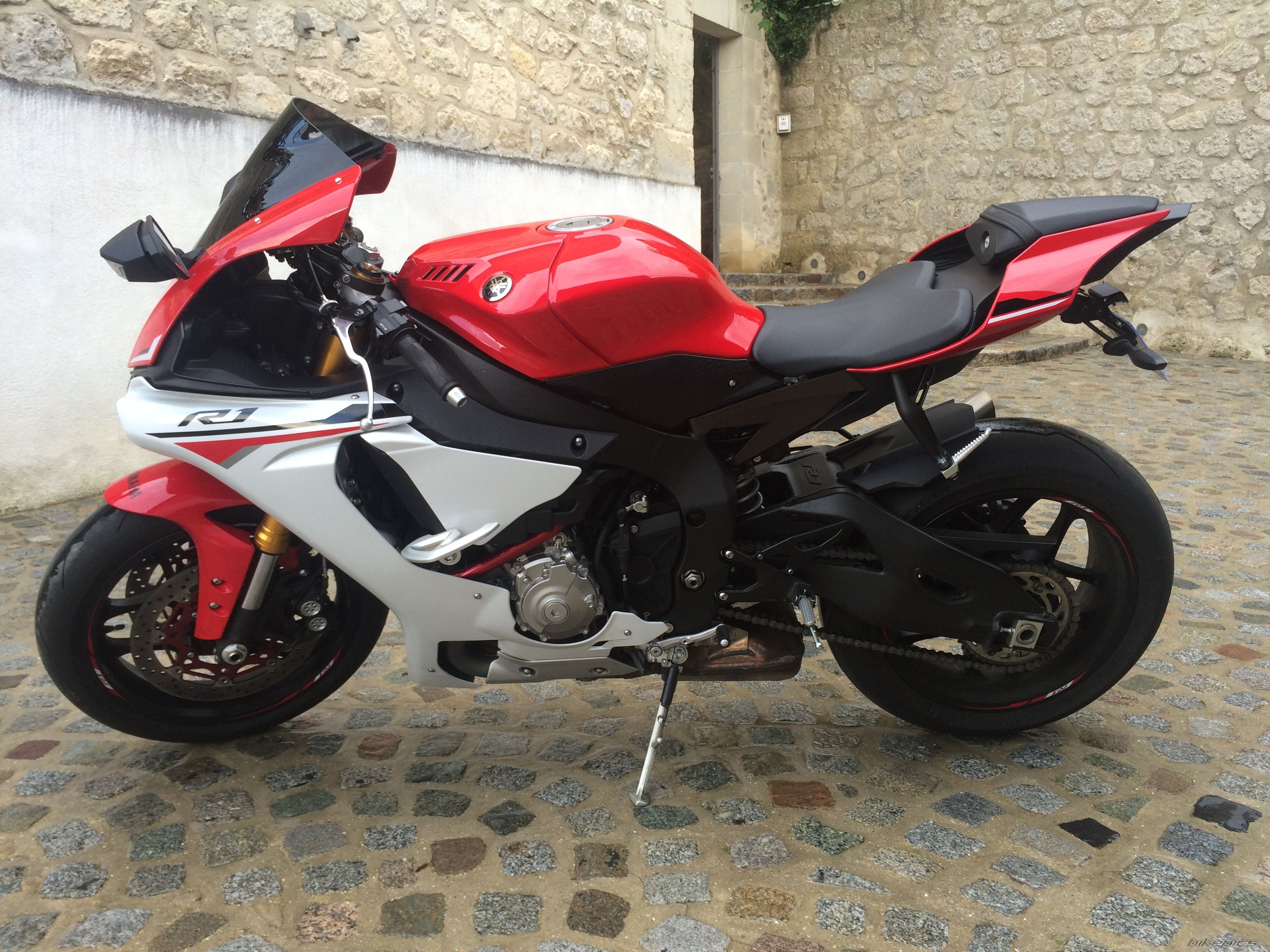 2015 YAMAHA YZF R1 | Picture 2753359 motorcycle photo