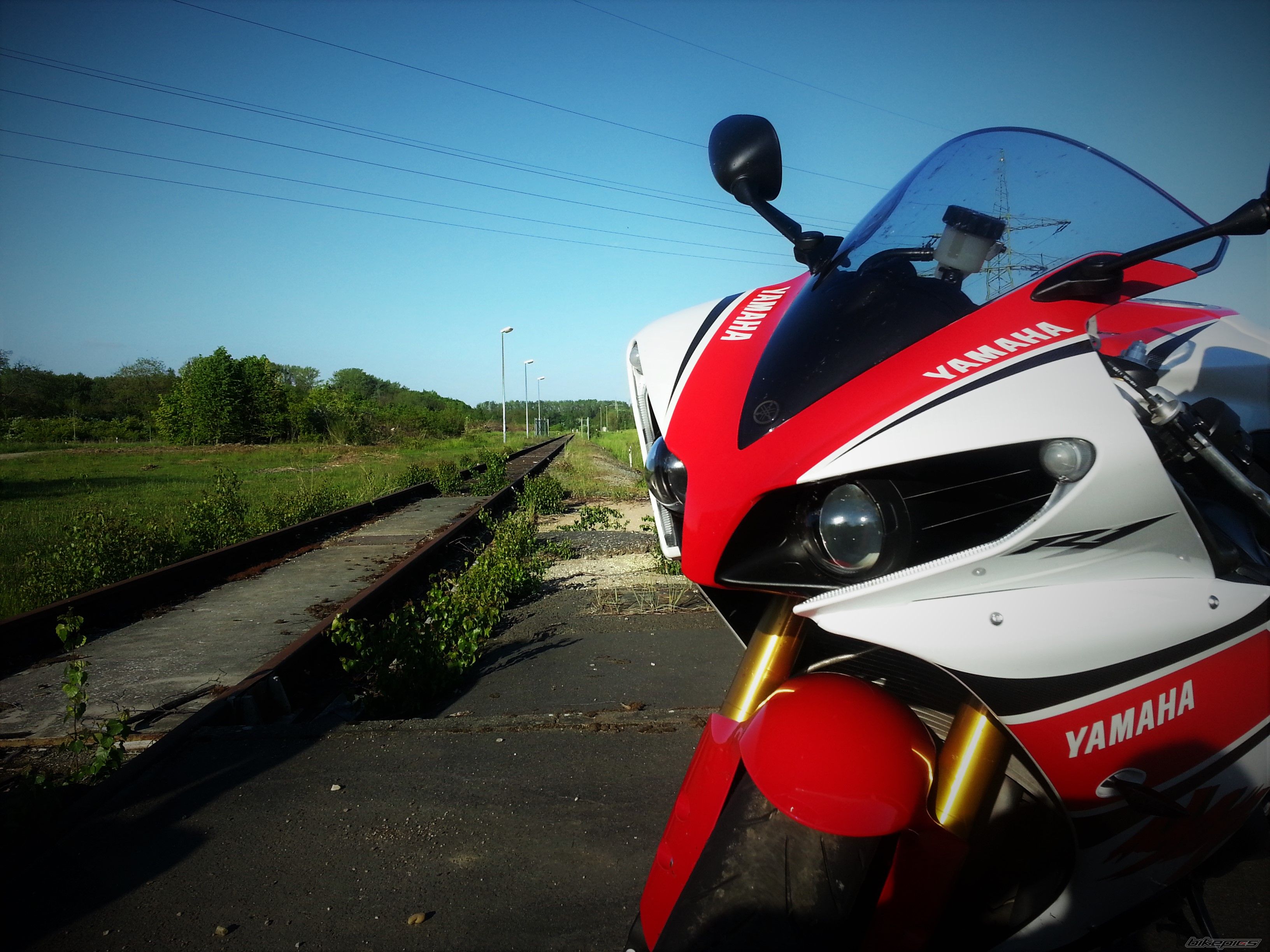 2012 YAMAHA YZF R1 | Picture 2755029 motorcycle photo