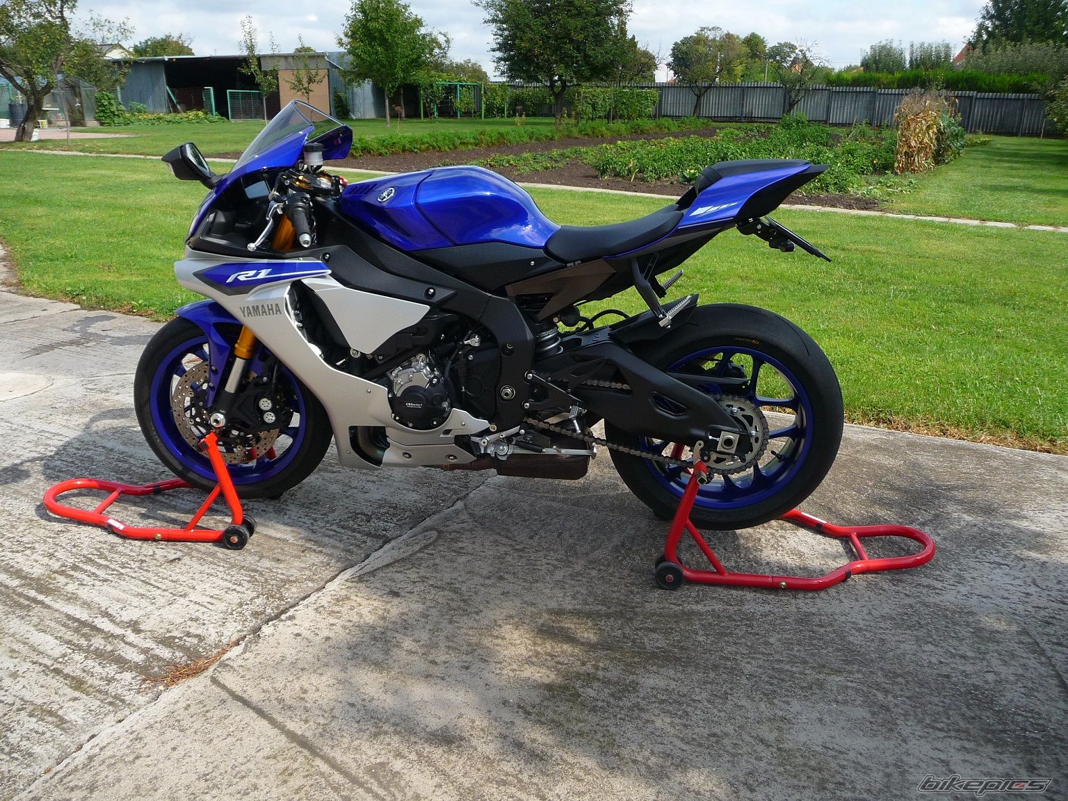 2015 YAMAHA YZF R1 | Picture 2756186 motorcycle photo