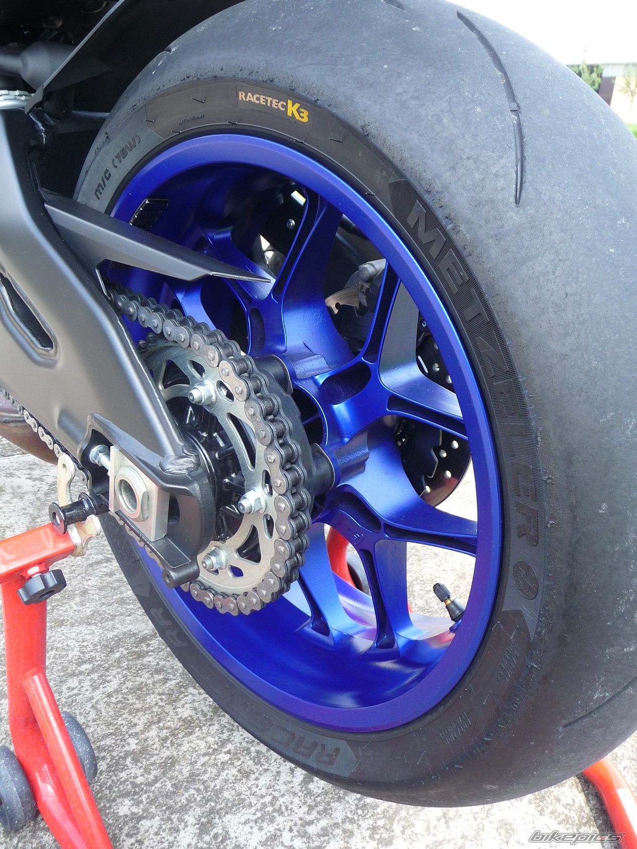 2015 YAMAHA YZF R1 | Picture 2756187 motorcycle photo