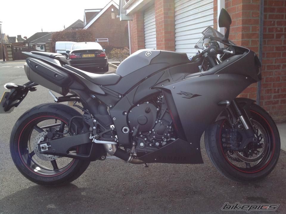 2010 YAMAHA YZF R1 | Picture 2756242 motorcycle photo