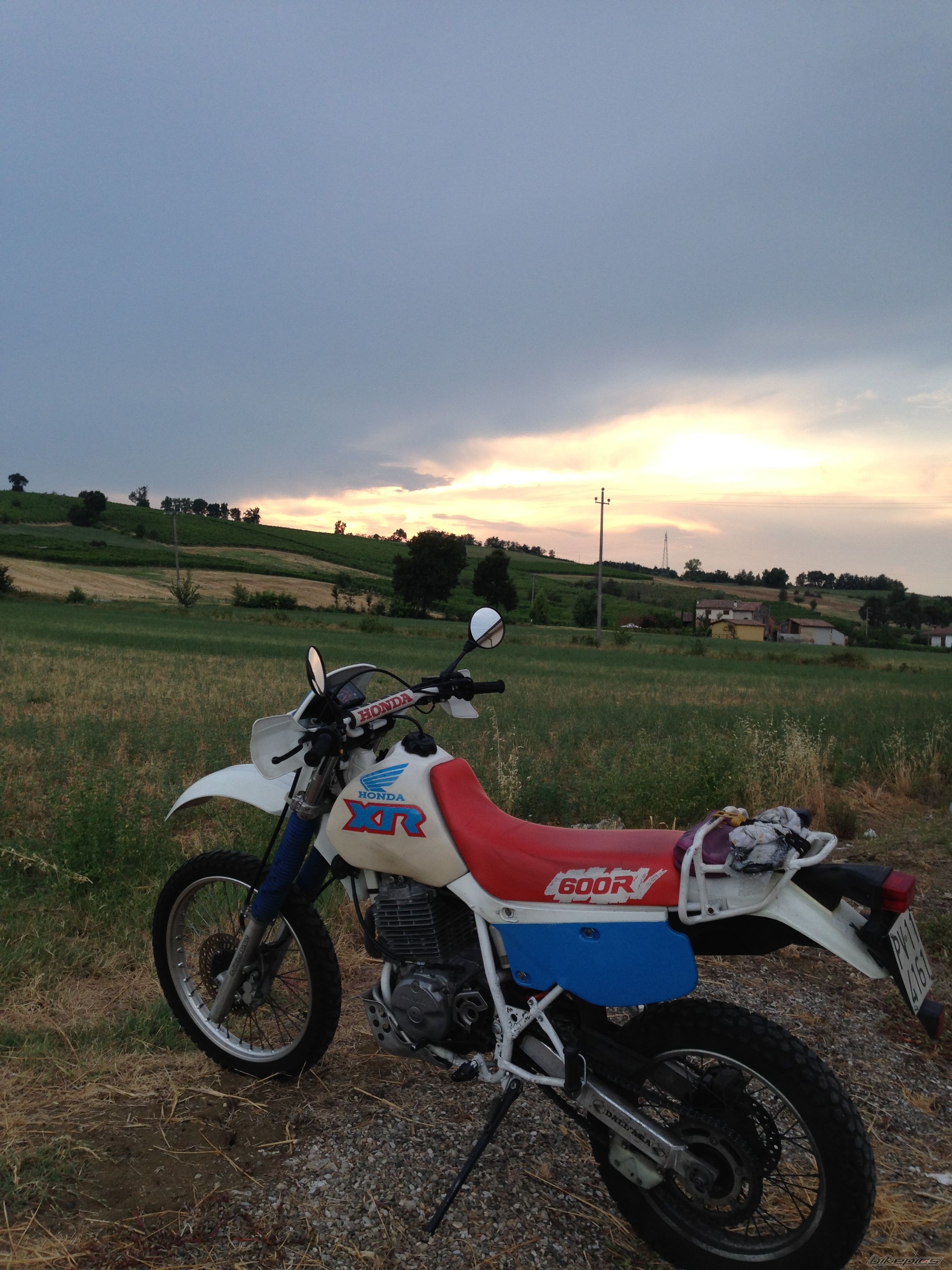 1991 HONDA XR 600 | Picture 2756951 motorcycle photo