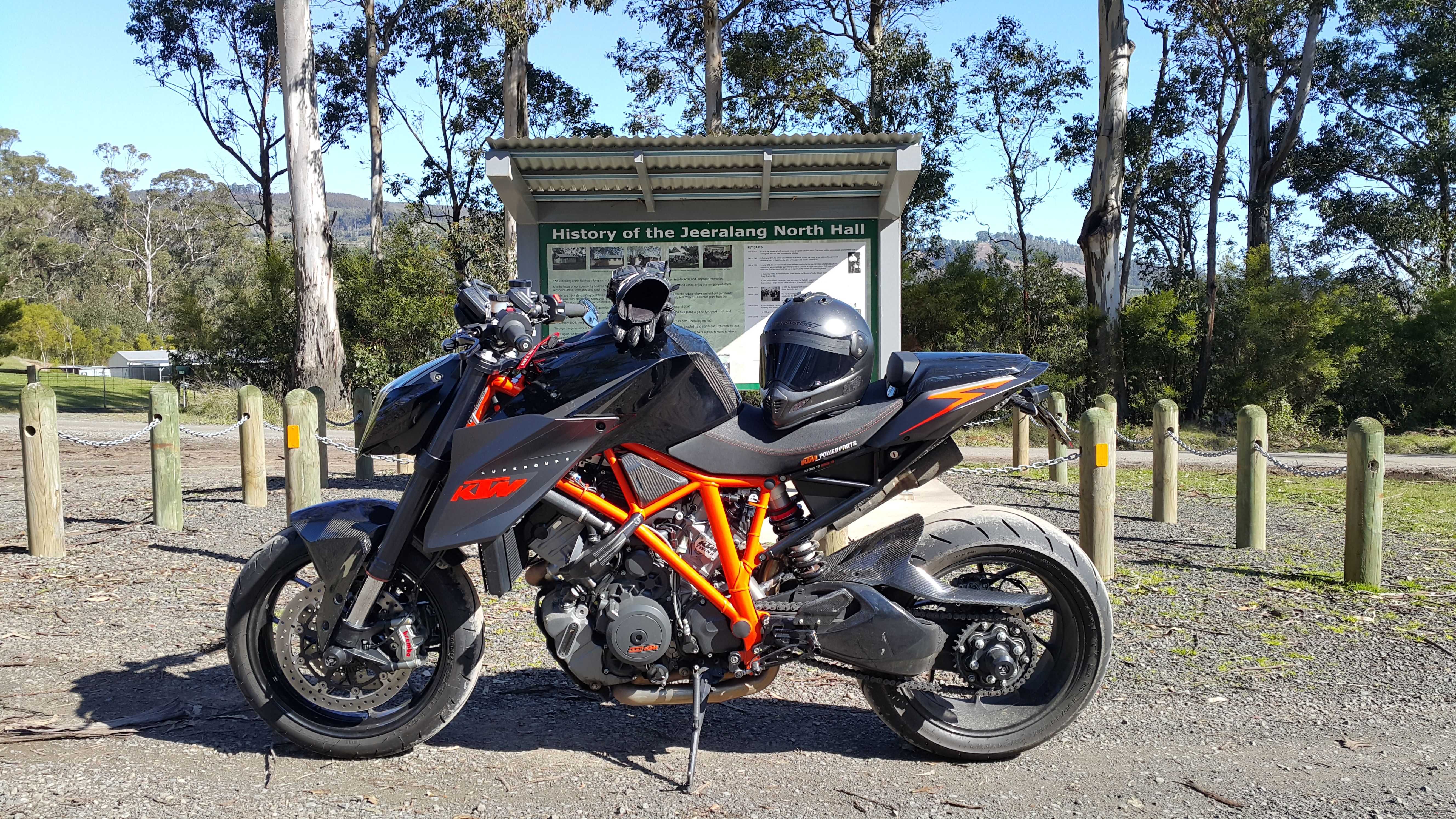 2014 KTM 1290 SUPERDUKE R | Picture 2756970 motorcycle photo