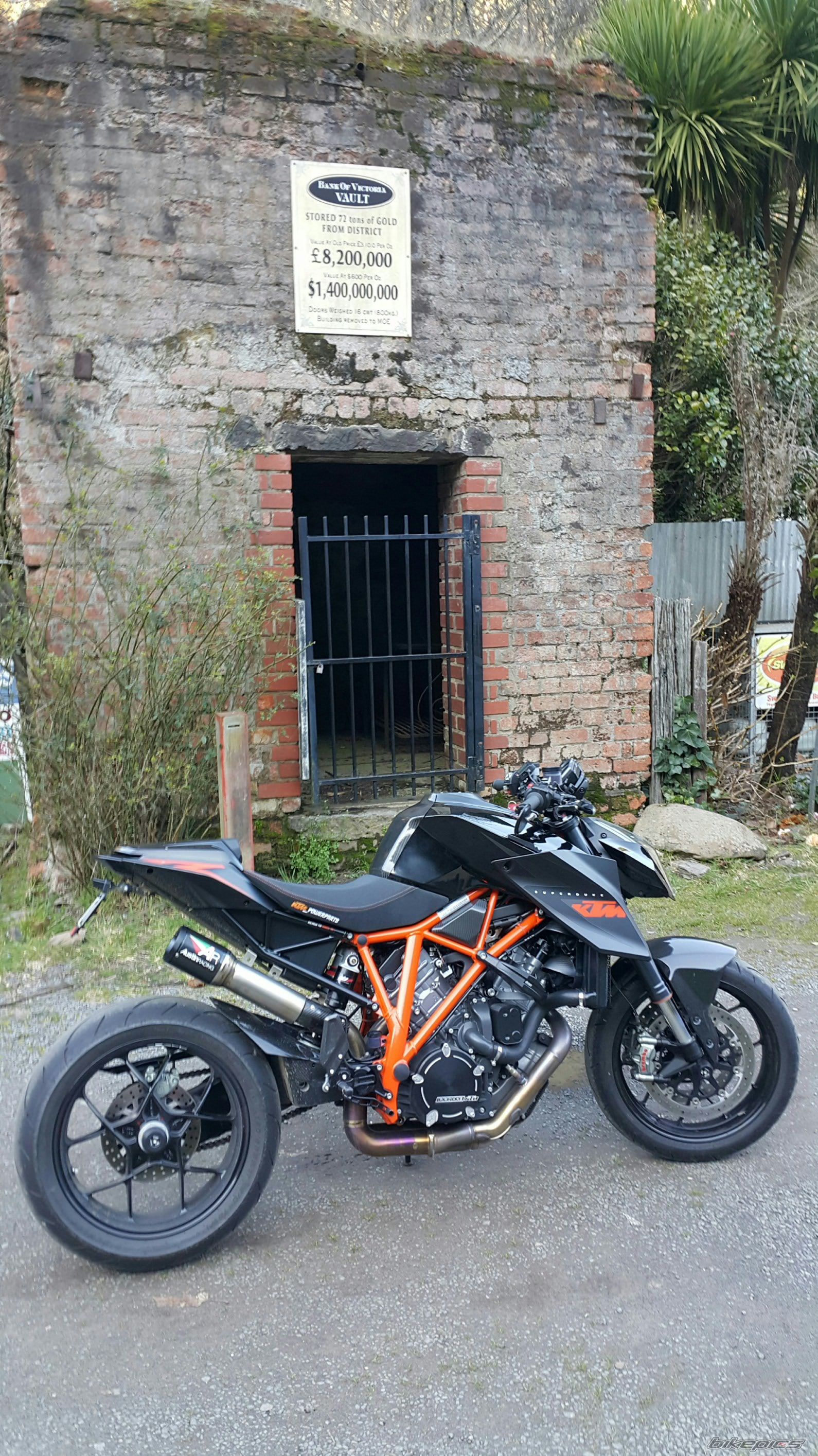 2014 KTM 1290 SUPERDUKE R | Picture 2756982 motorcycle photo