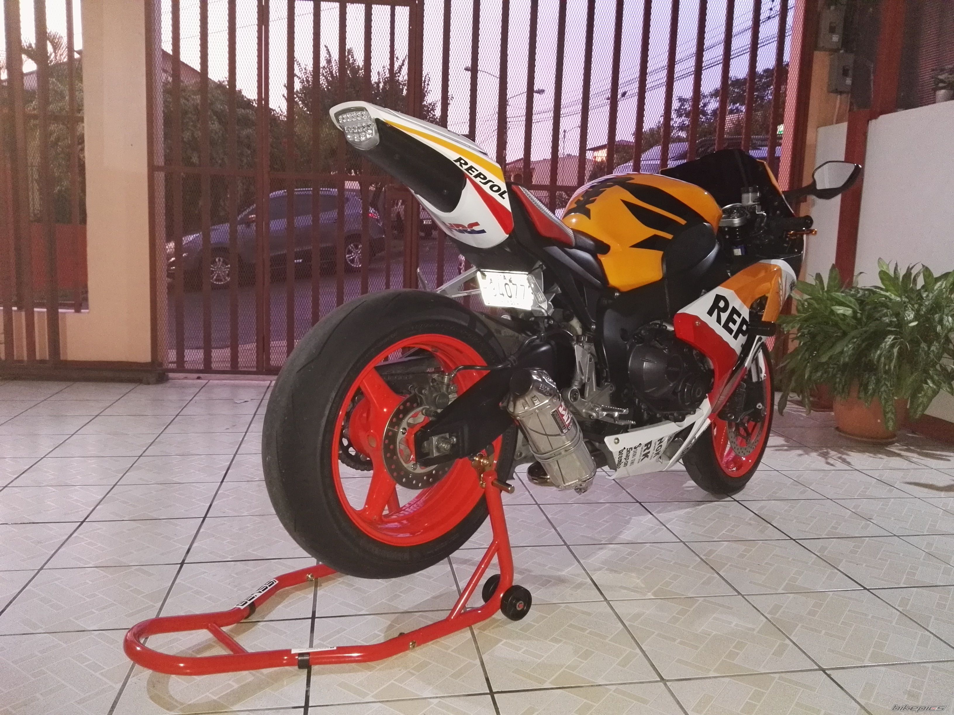 2008 HONDA CBR 1000  RR | Picture 2758127 motorcycle photo