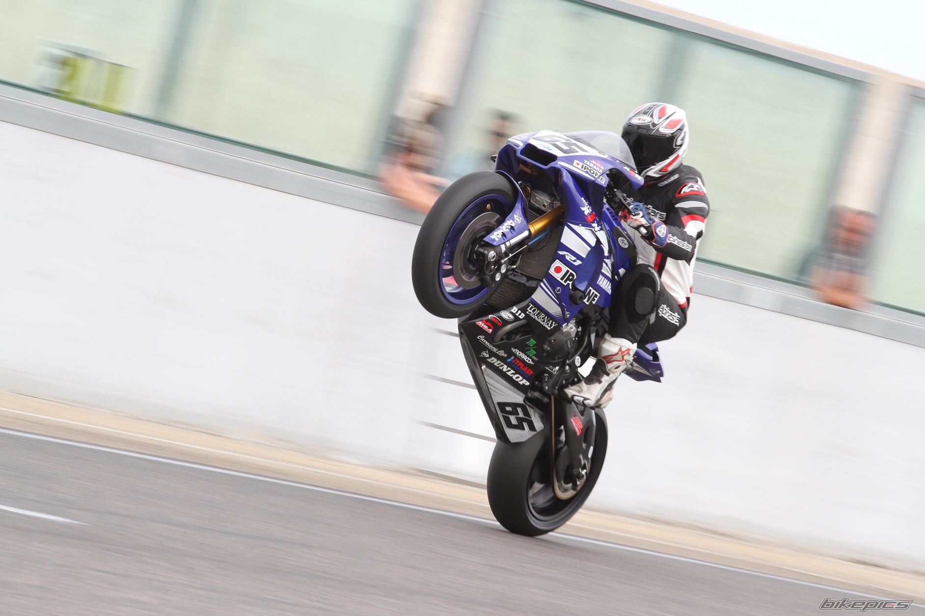 2015 YAMAHA YZF R1 | Picture 2759172 motorcycle photo