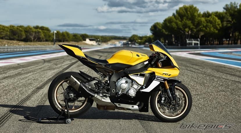 2015 YAMAHA YZF R1 | Picture 2760033 motorcycle photo