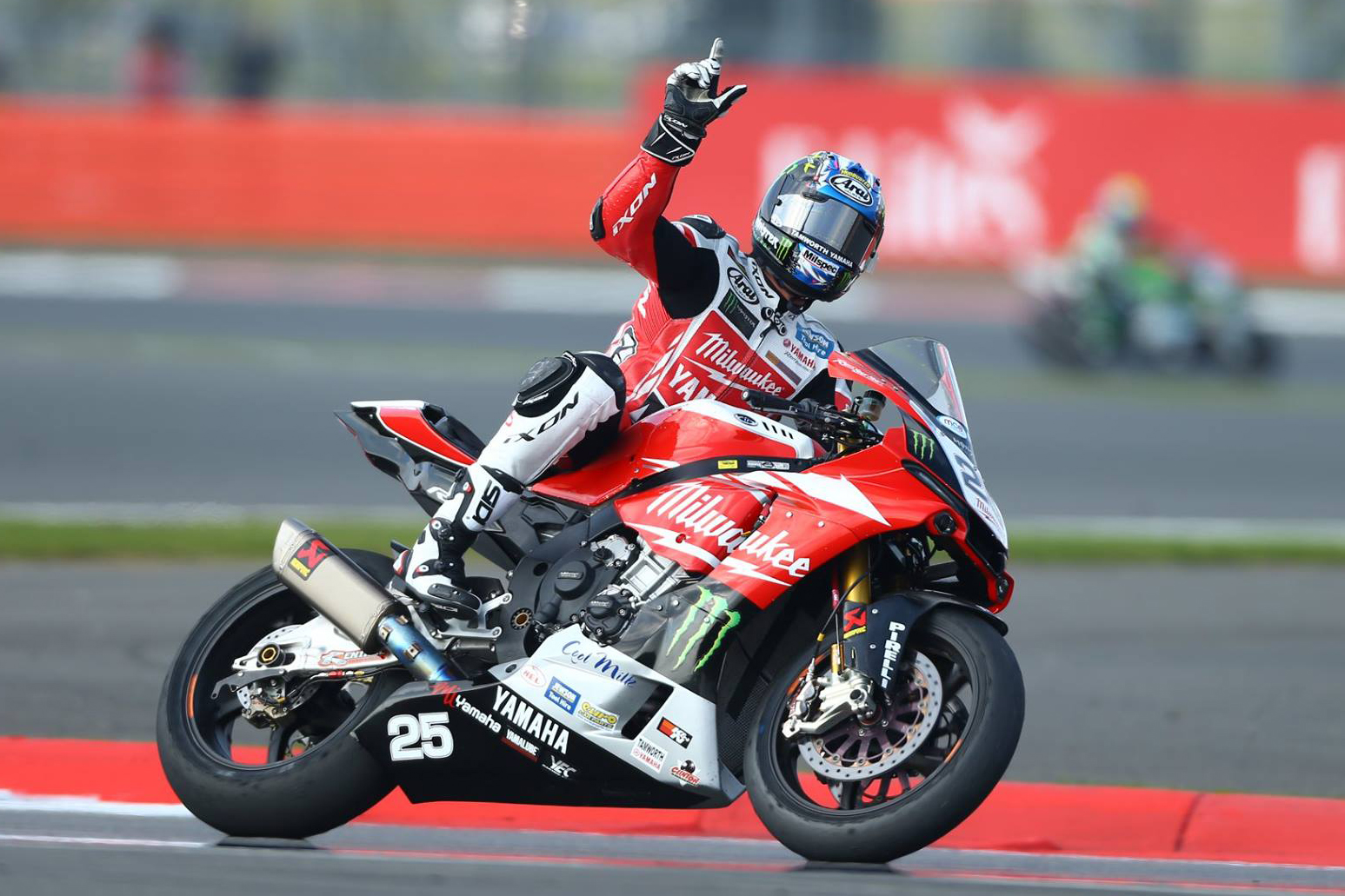 2015 YAMAHA YZF R1 | Picture 2760112 motorcycle photo