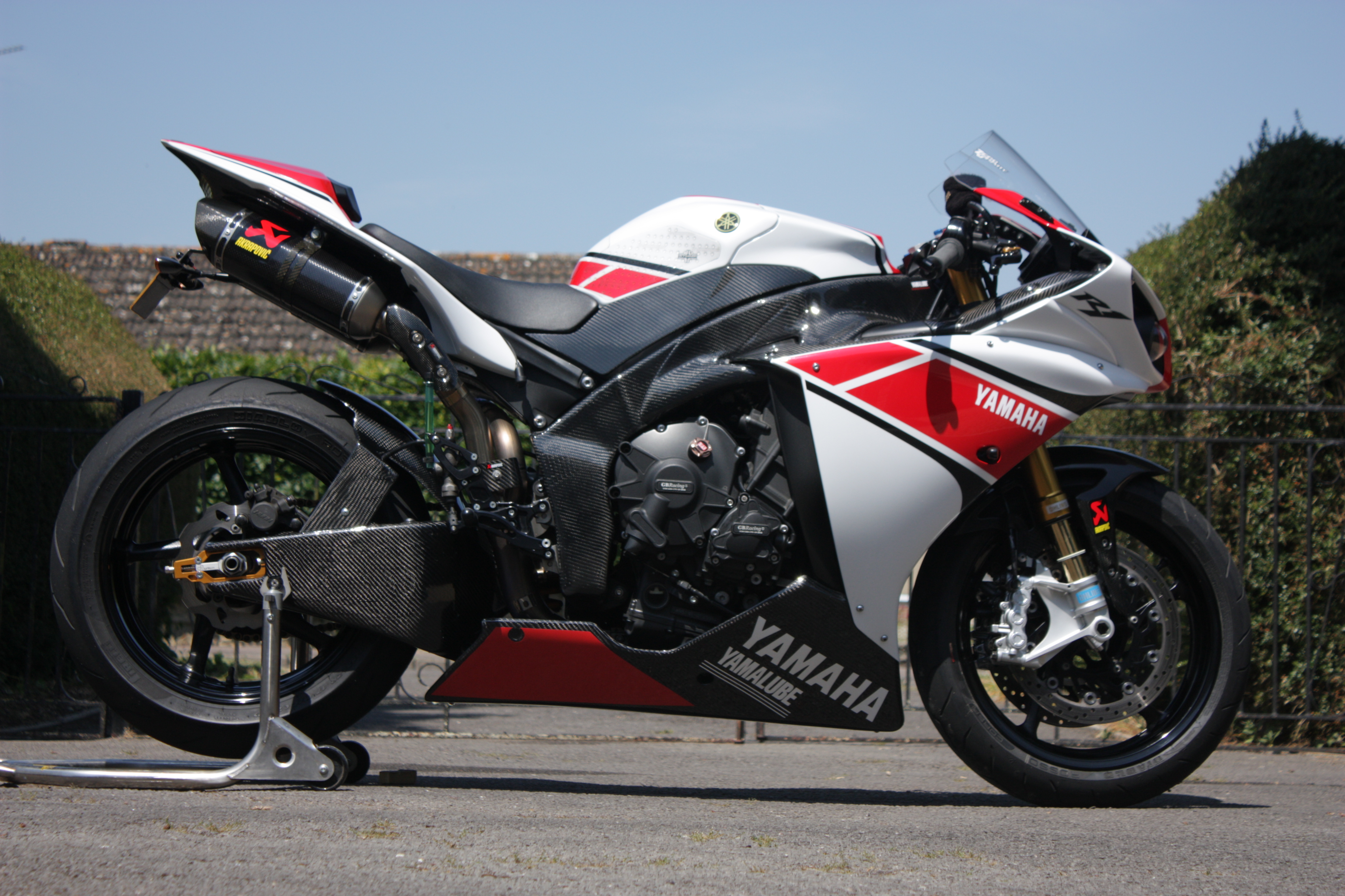 2012 YAMAHA YZF R1 | Picture 2762211 motorcycle photo