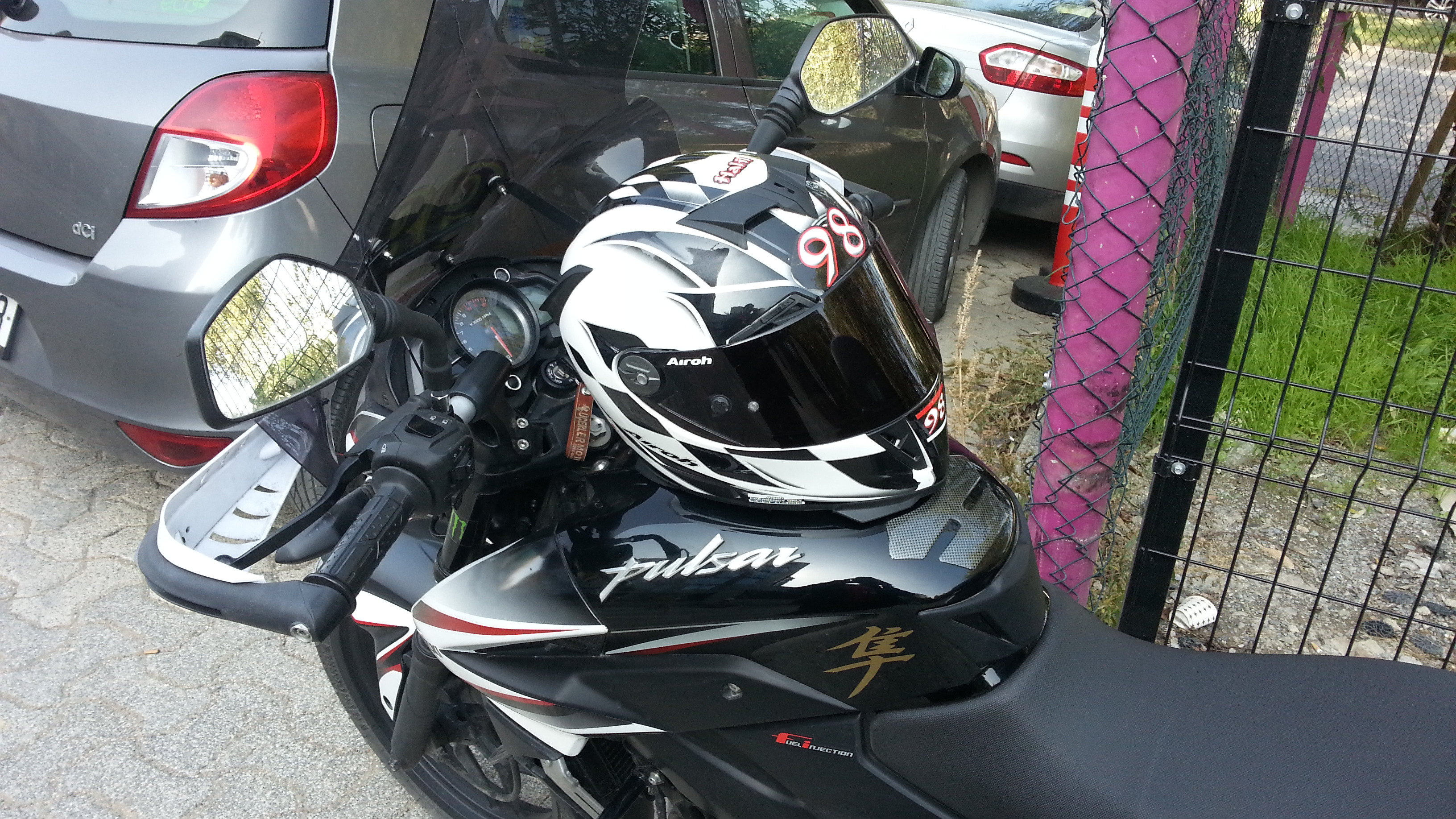 2015 BAJAJ PULSAR 200 NS | Picture 2762846 motorcycle photo