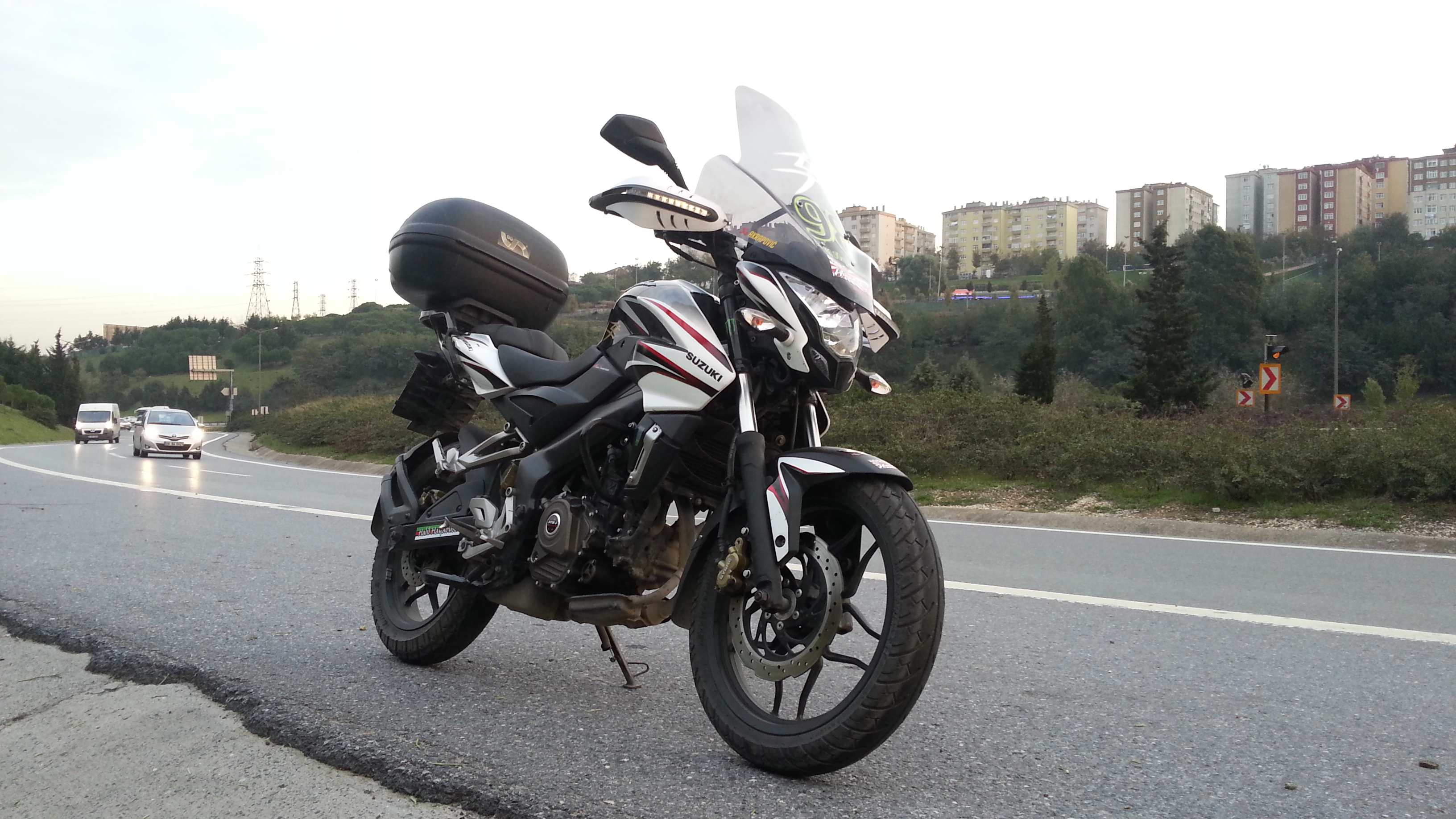 2015 BAJAJ PULSAR 200 NS | Picture 2762848 motorcycle photo