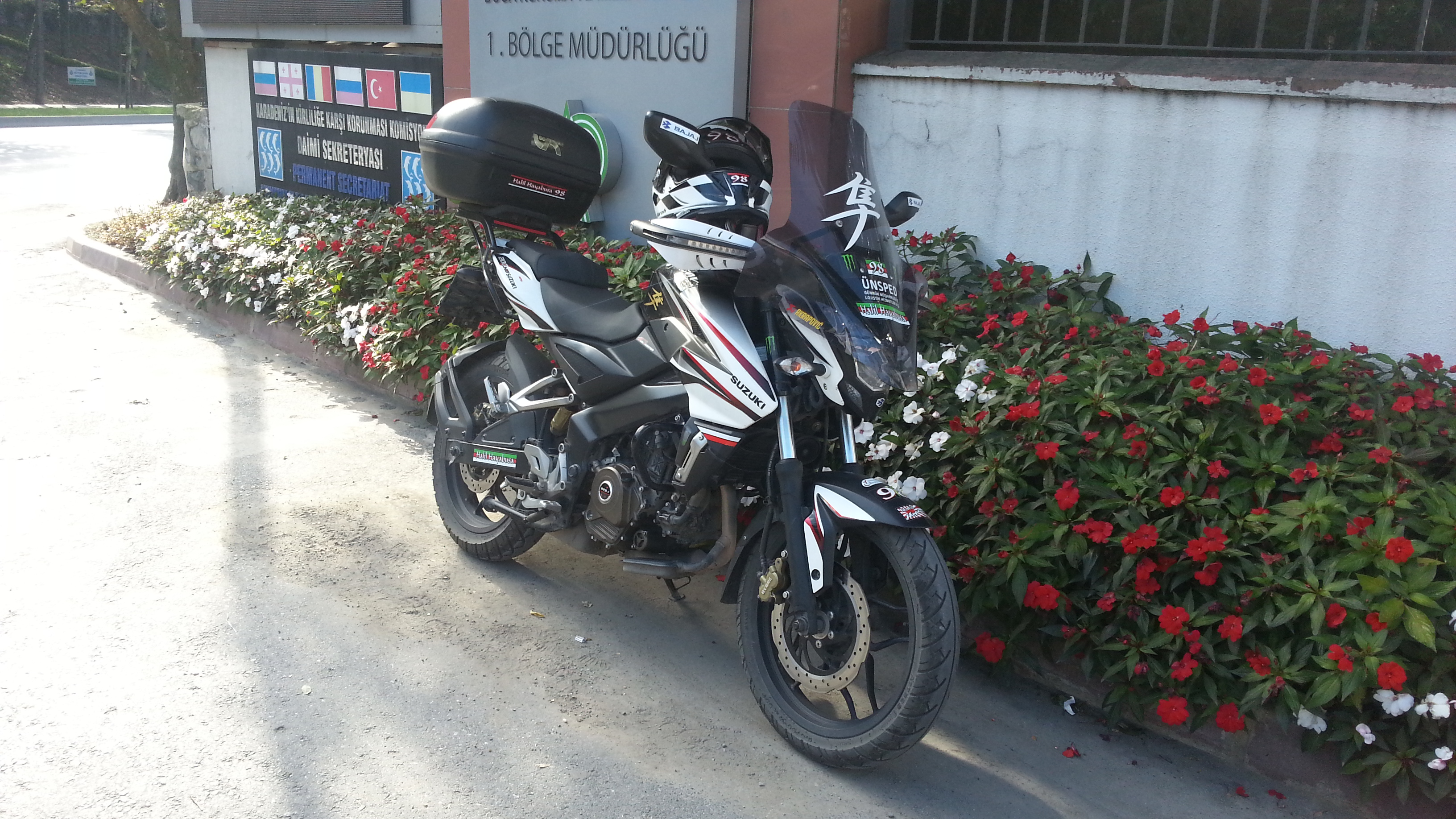 2015 BAJAJ PULSAR 200 NS | Picture 2763930 motorcycle photo