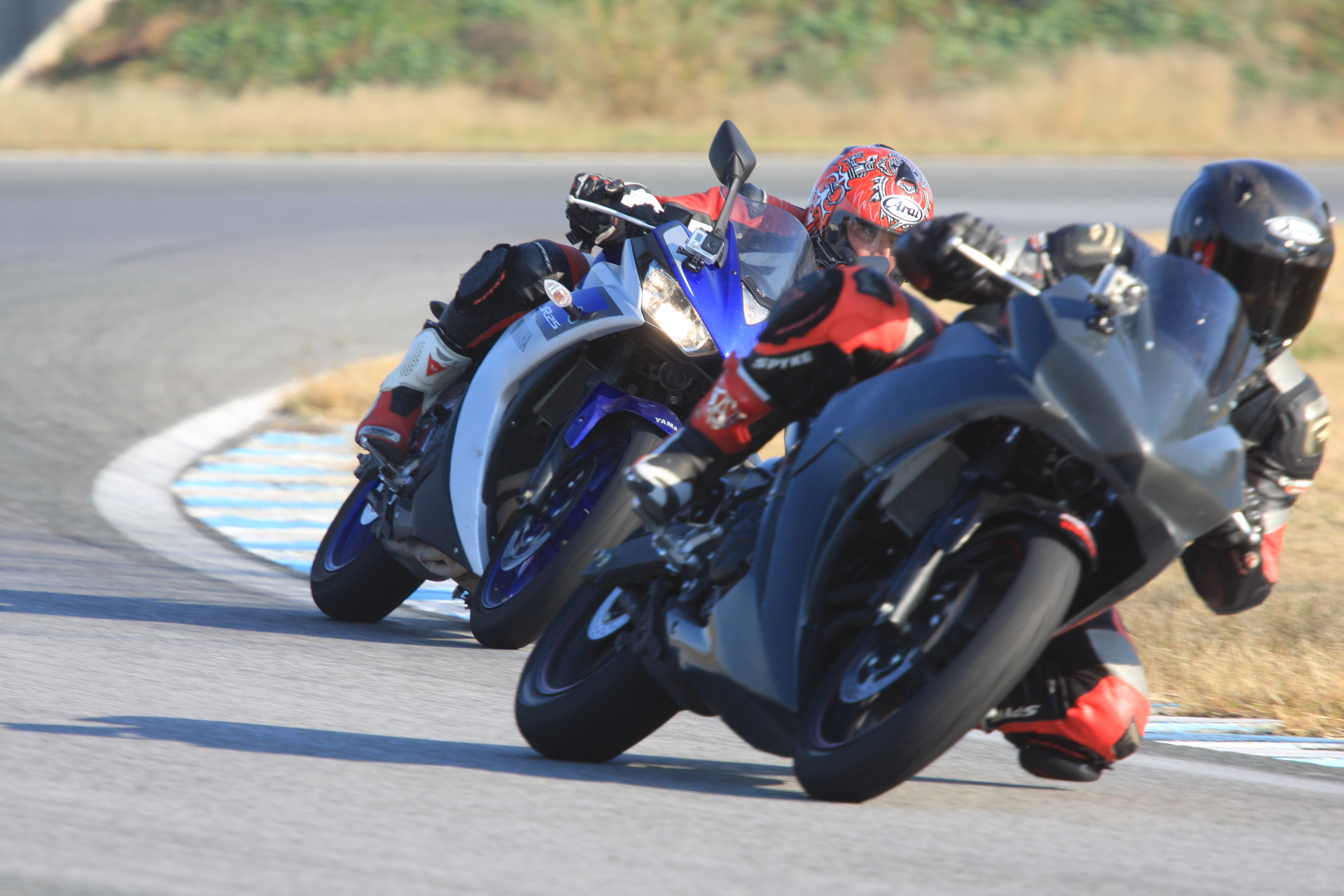 2015 YAMAHA YZF R25 | Picture 2765383 motorcycle photo