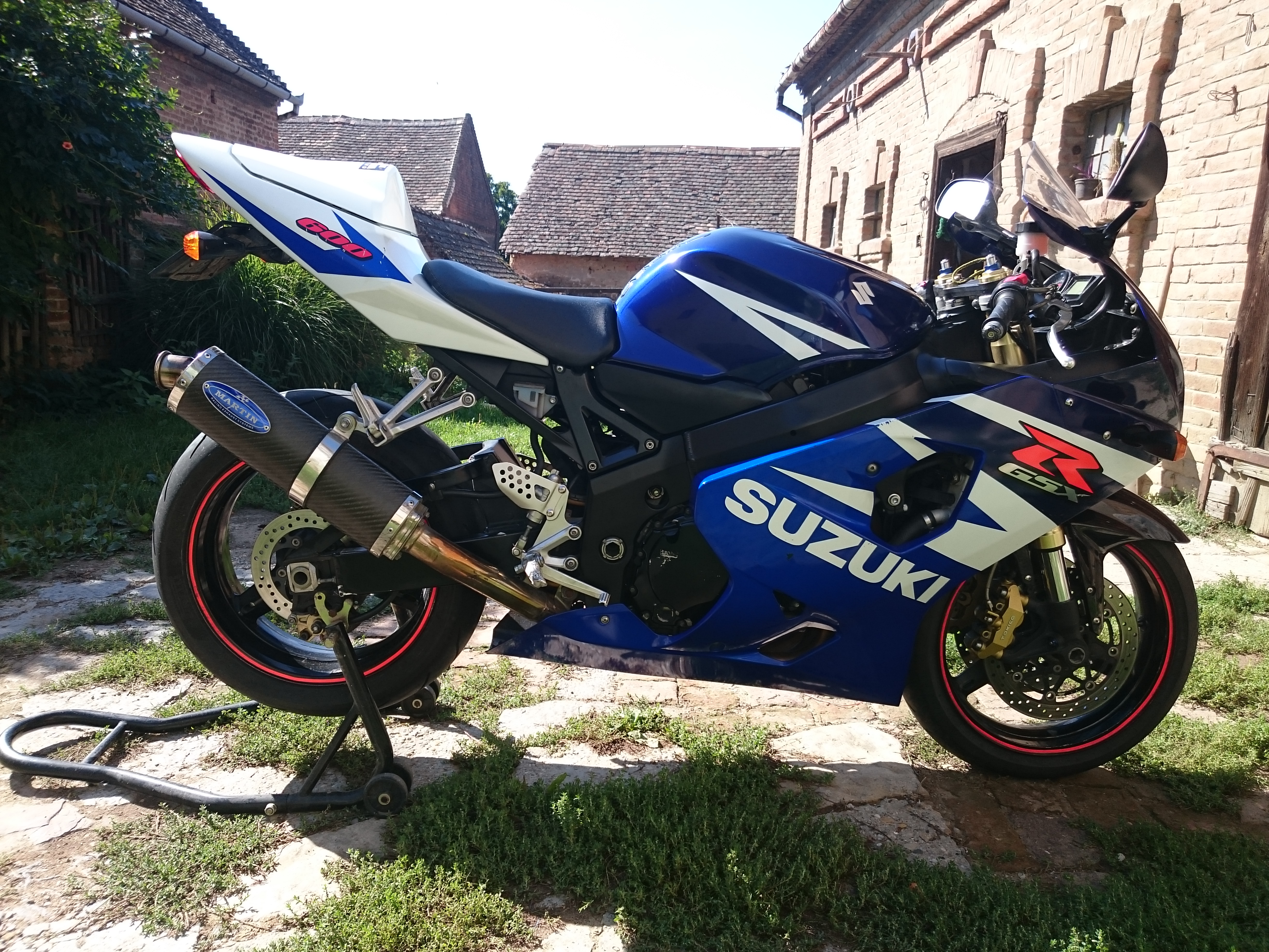 2004 SUZUKI GSX R 600 | Picture 2765408 motorcycle photo