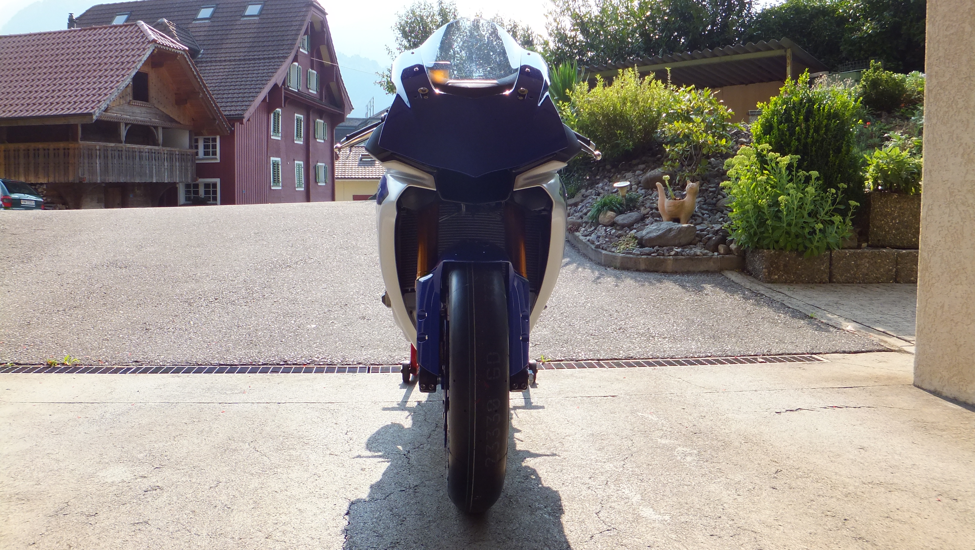 2015 YAMAHA YZF R1 | Picture 2766946 motorcycle photo