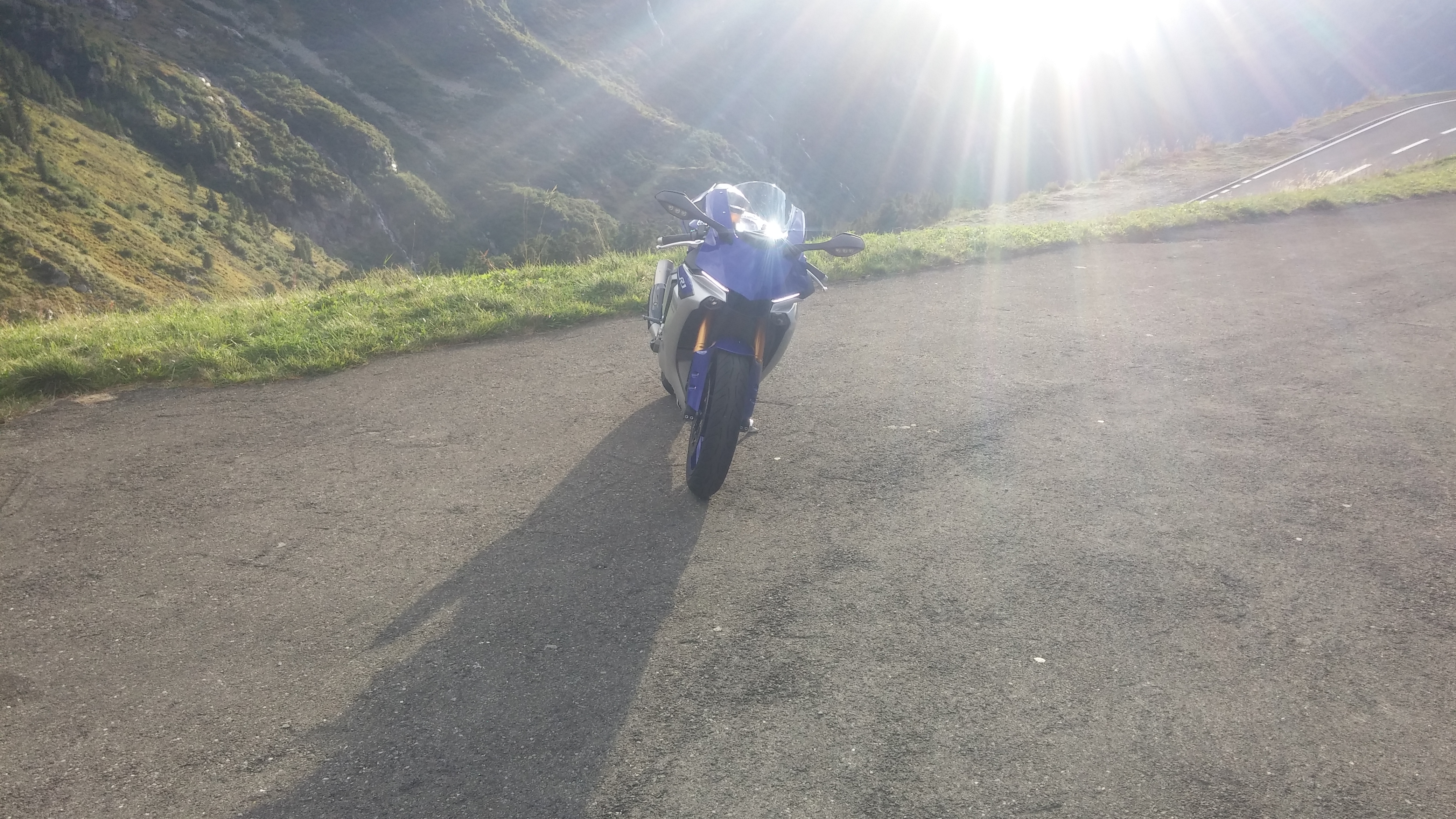 2015 YAMAHA YZF R1 | Picture 2766948 motorcycle photo