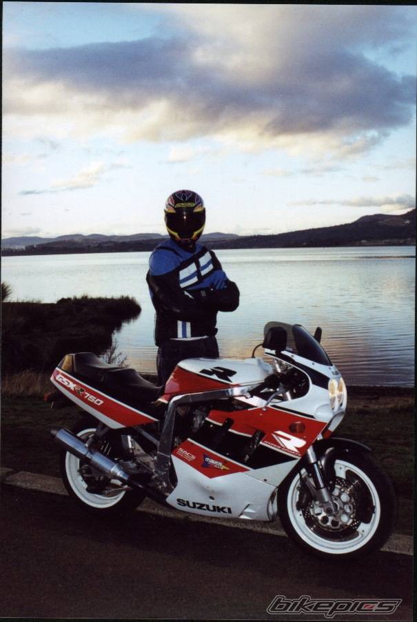 1990  GSX R 750 | Picture 277 motorcycle photo