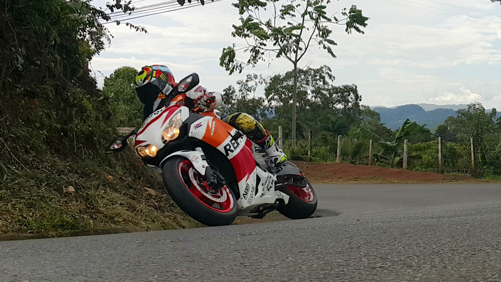 2008 HONDA CBR 1000  RR | Picture 2770378 motorcycle photo