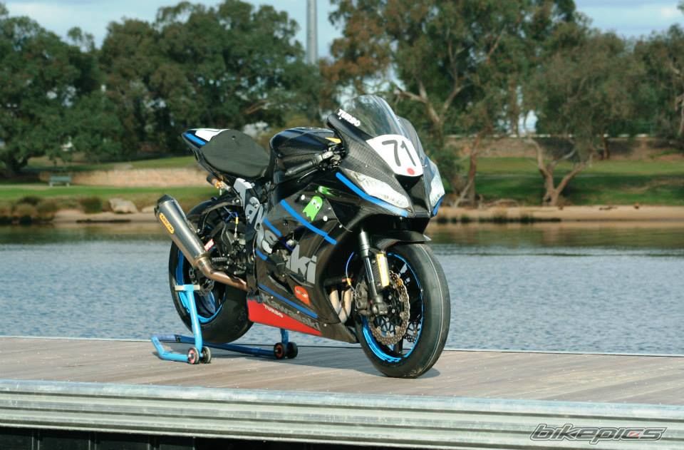 2011 KAWASAKI ZX 10R | Picture 2772639 motorcycle photo
