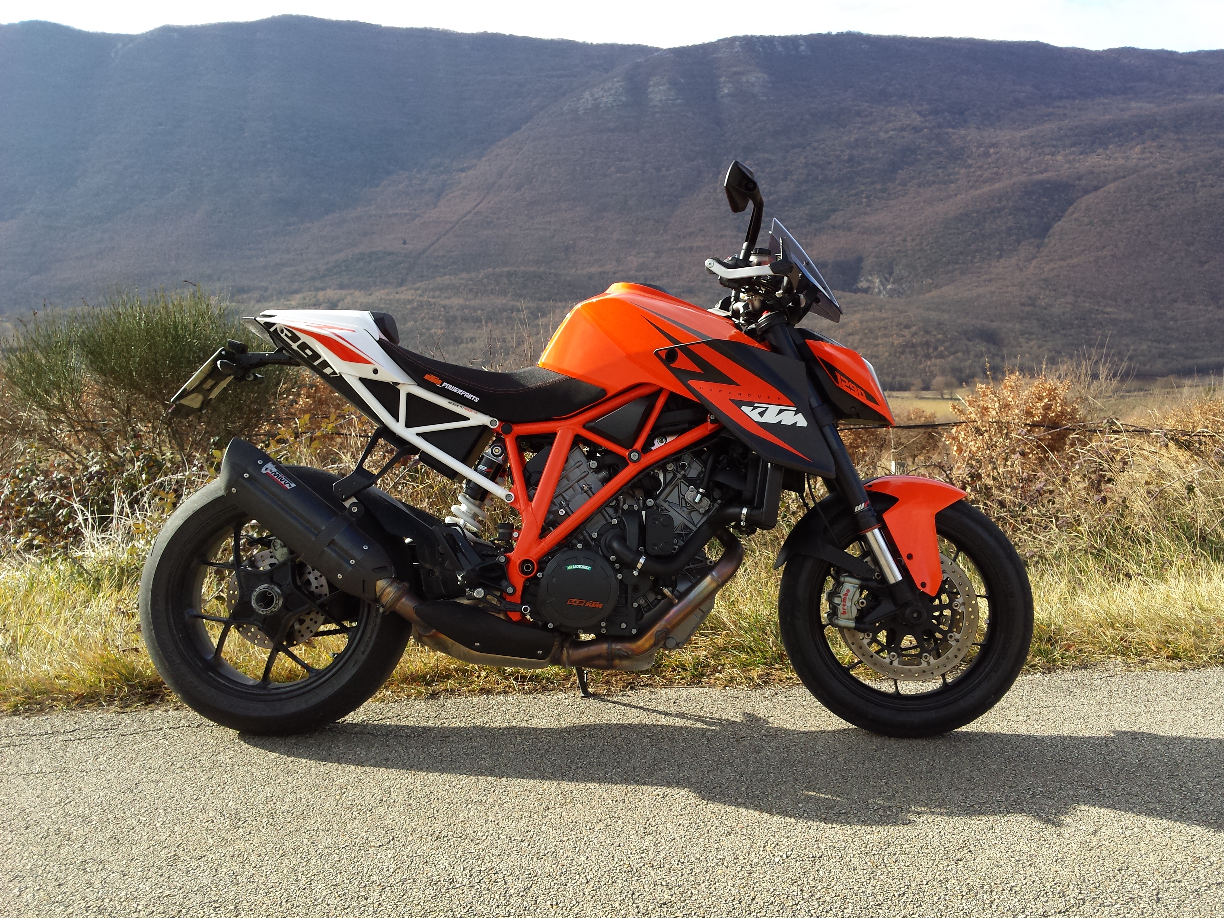 2014 KTM 1290 SUPERDUKE R | Picture 2775143 motorcycle photo